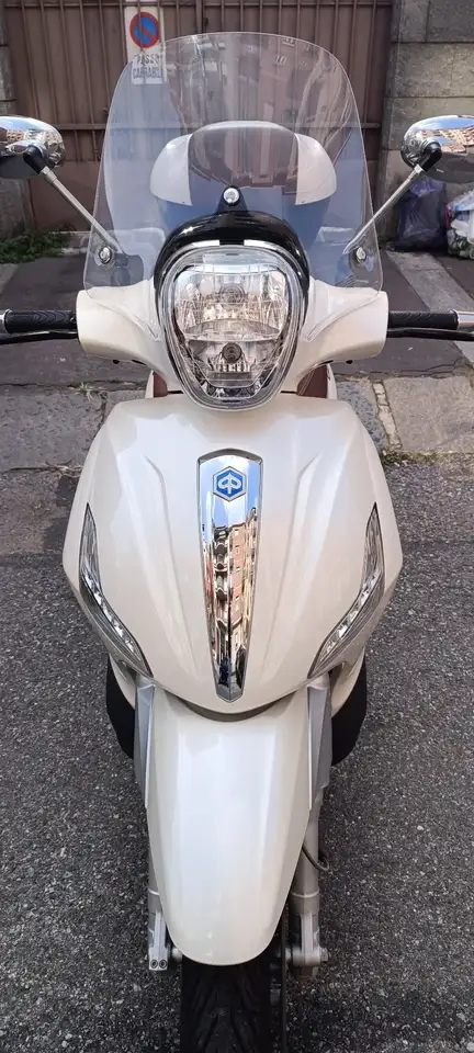 Piaggio Beverly 300