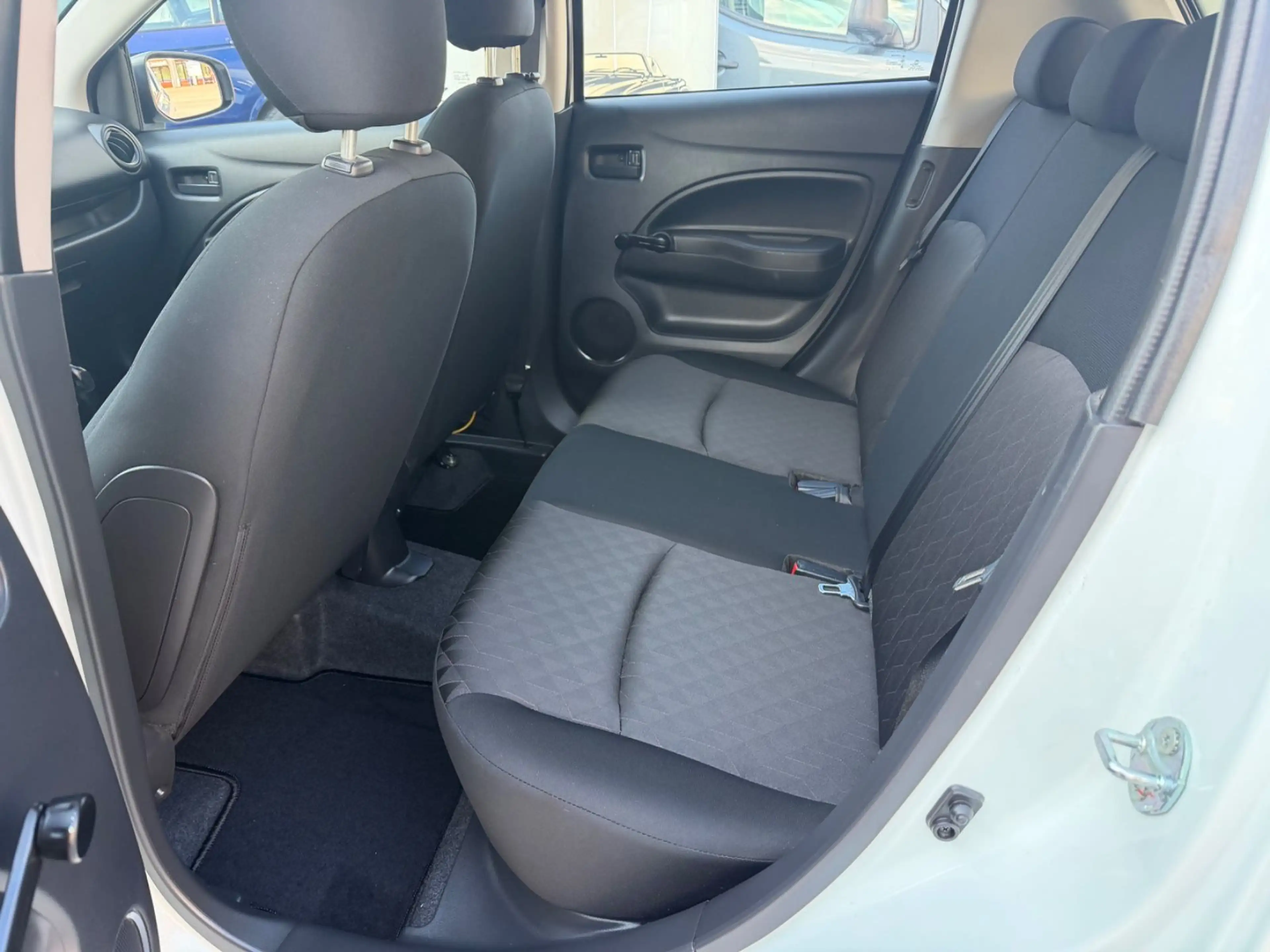 Mitsubishi Space Star Select Klima — photo 13