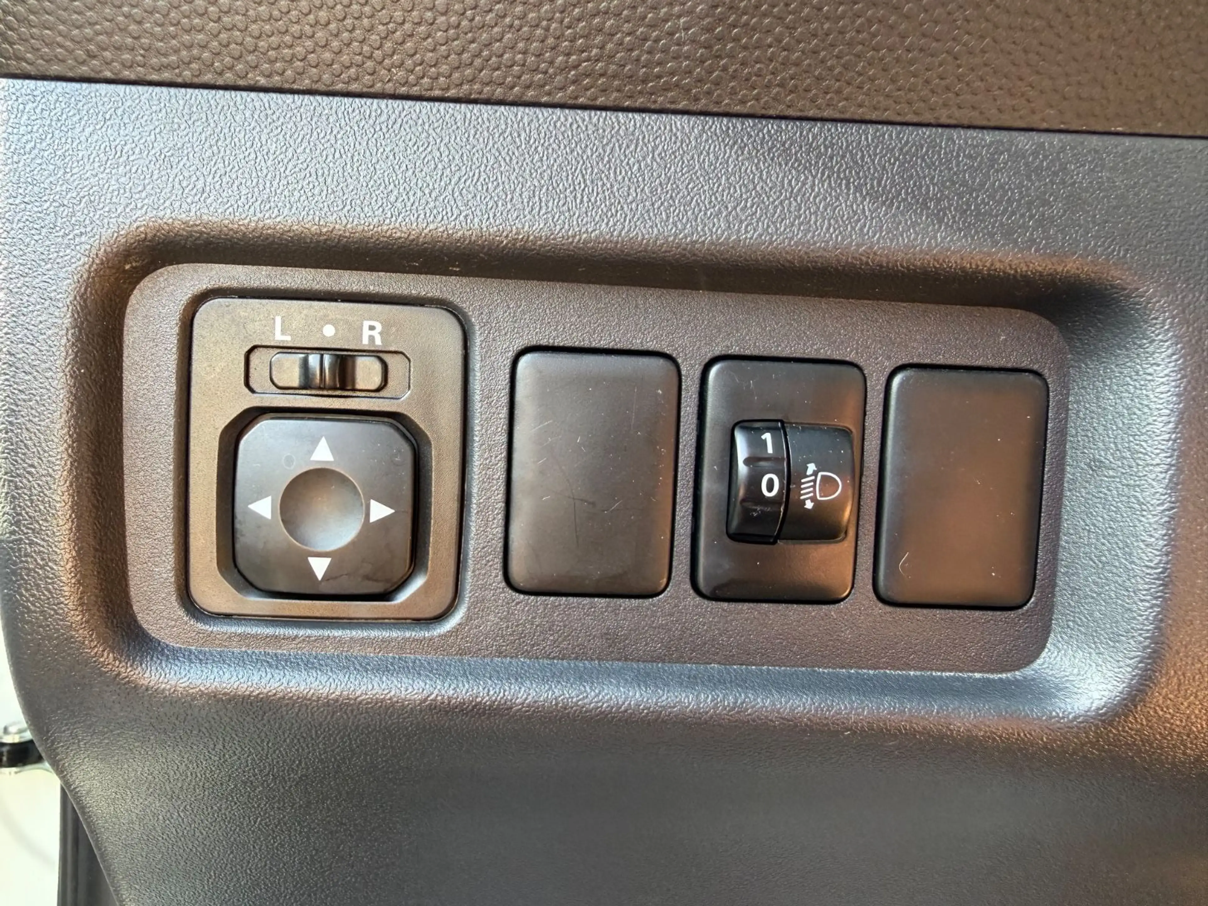 Mitsubishi Space Star Select Klima — photo 12