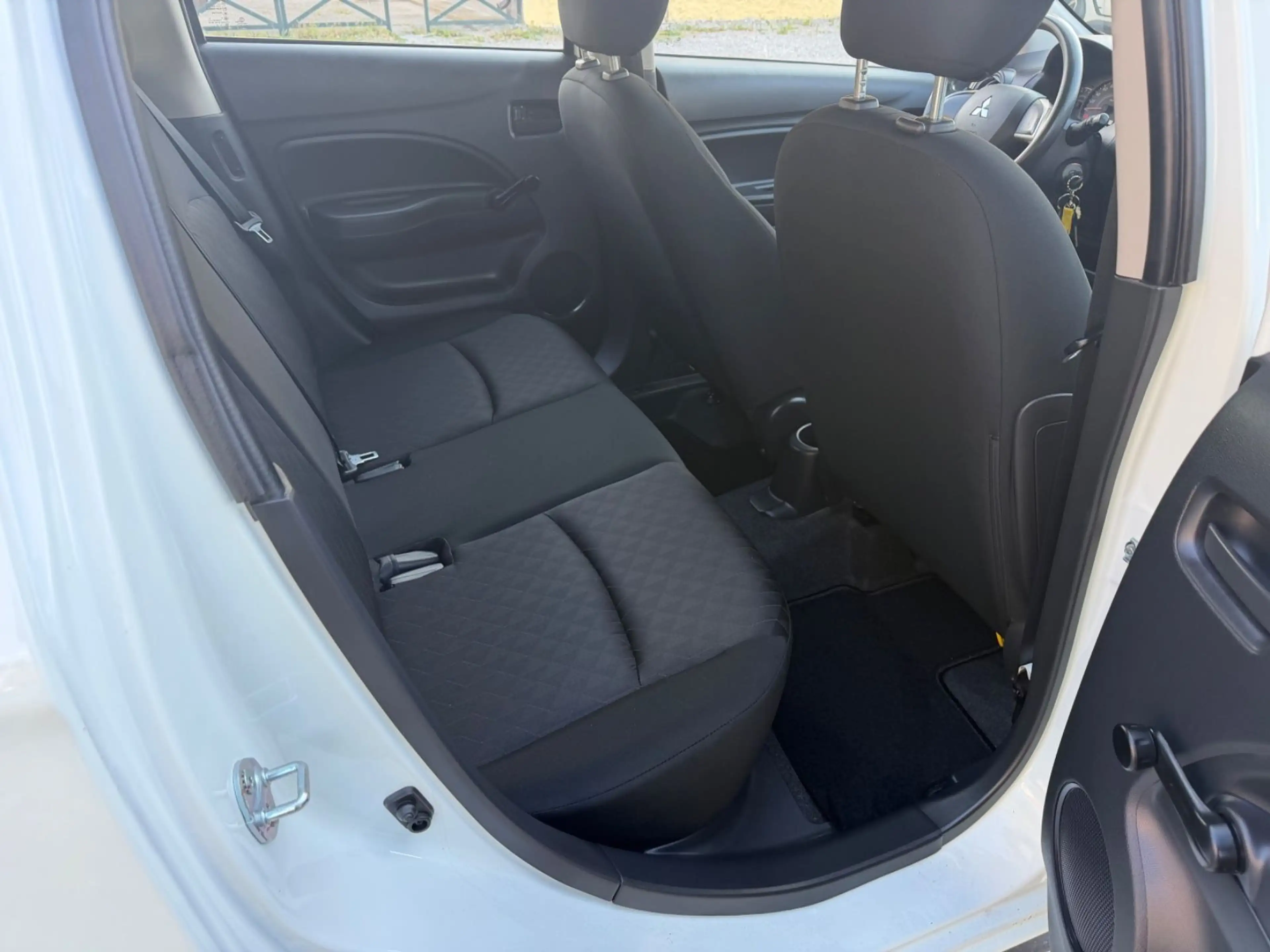 Mitsubishi Space Star Select Klima — photo 14