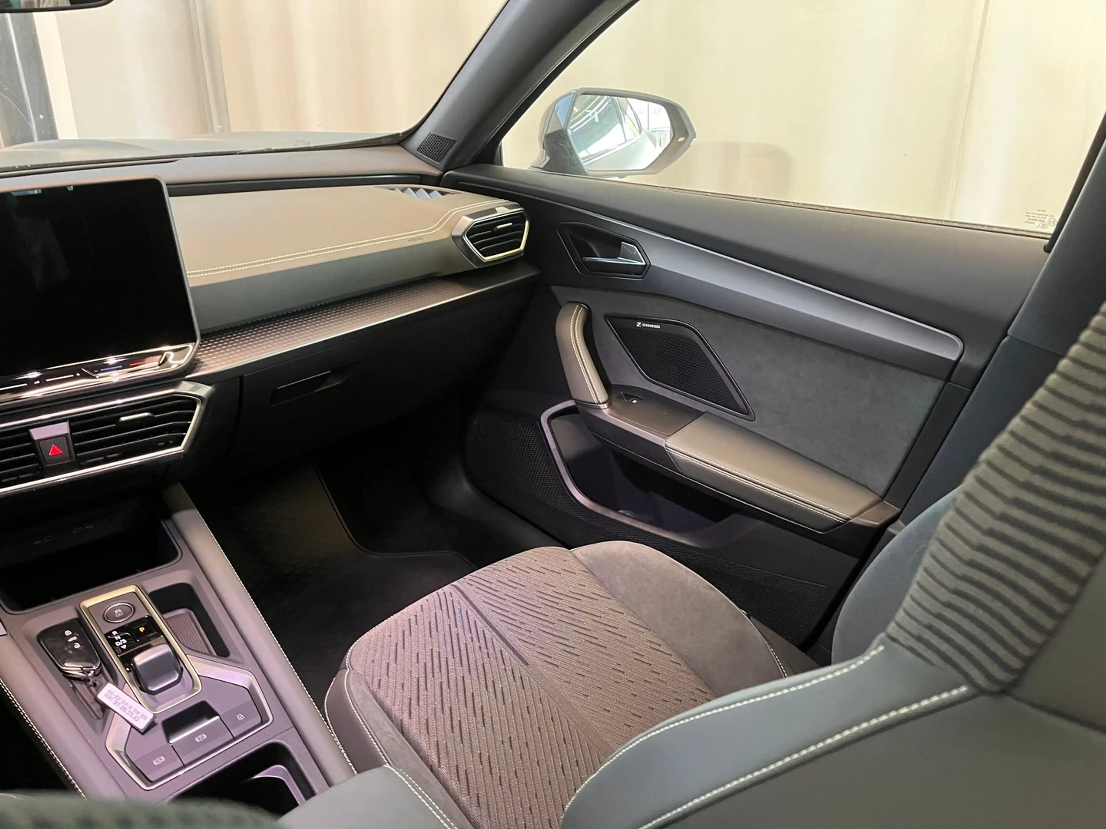 CUPRA Formentor TRIBE e-HYBRID 204 PS DSG — photo 10