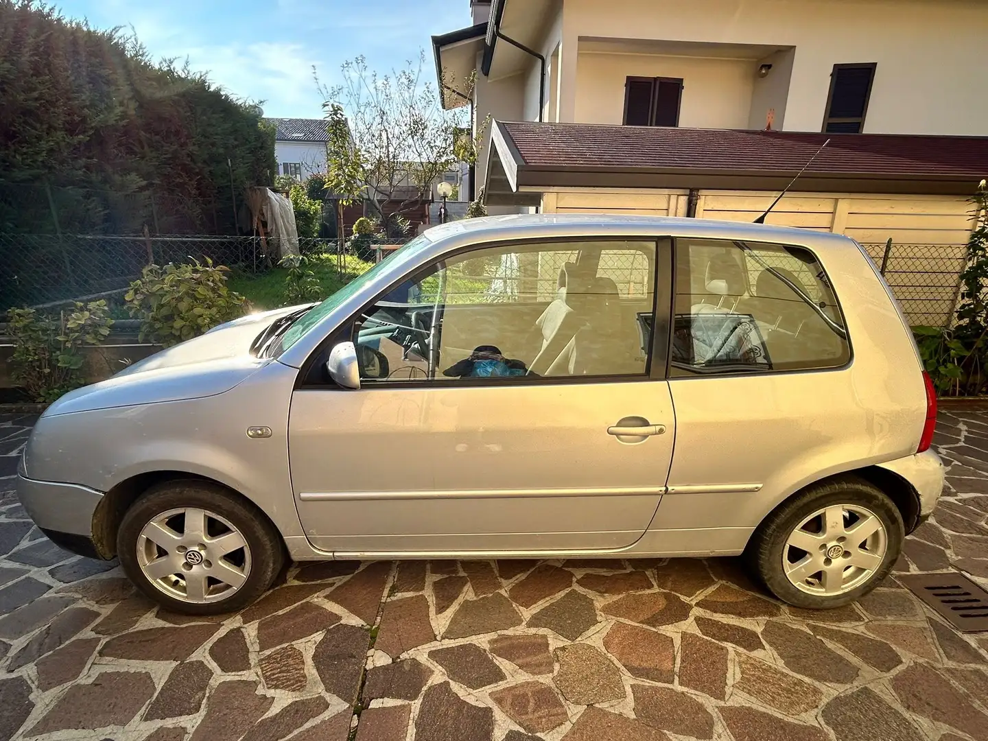 Volkswagen Lupo Lupo 1.4 tdi Highline c/abs Plateado - 2