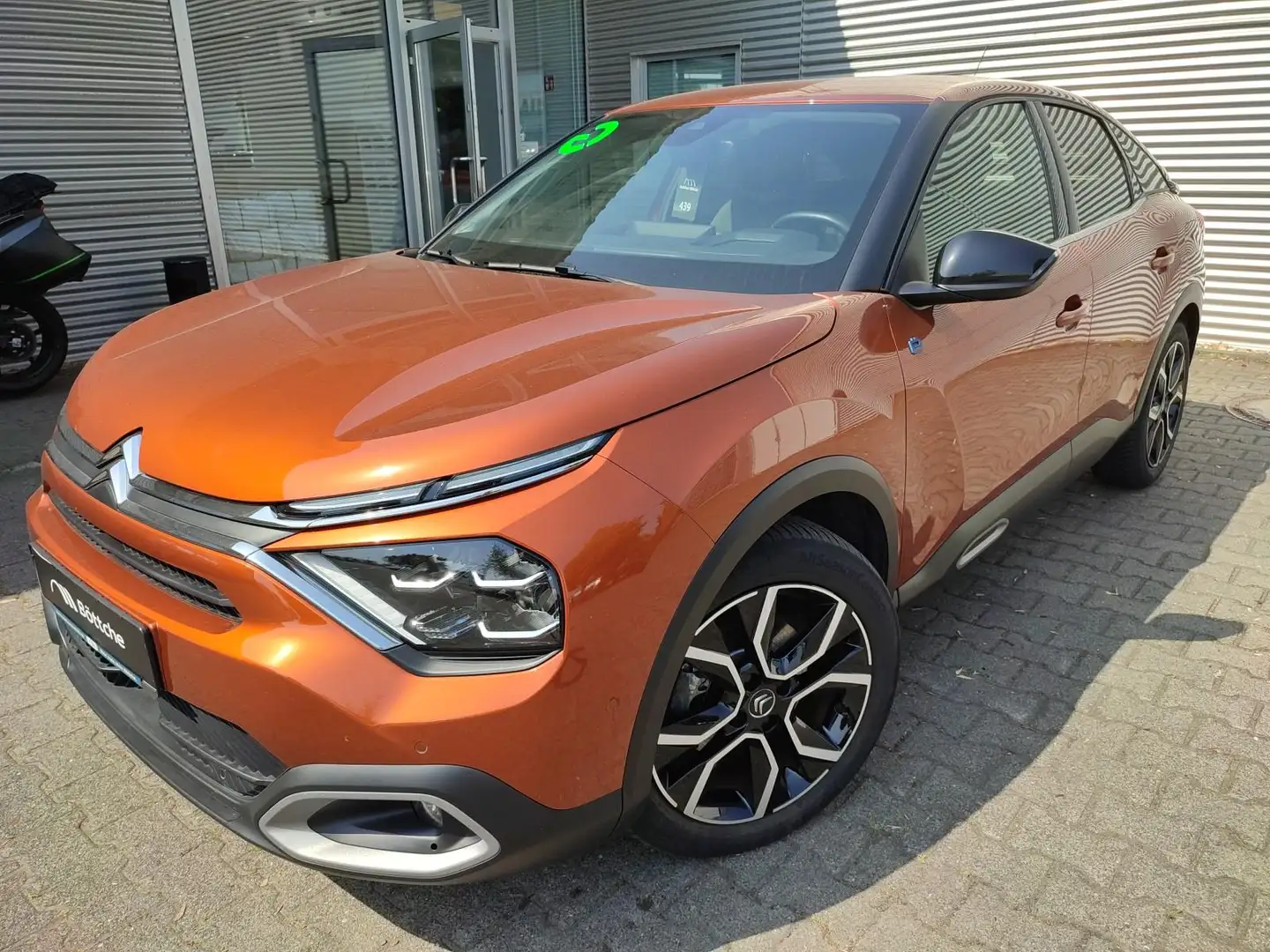 Citroen C4 Lim. ë- Shine,SHZ,LHZ,Standhzg,Klima,PDC,Kamera,Na Orange - 2