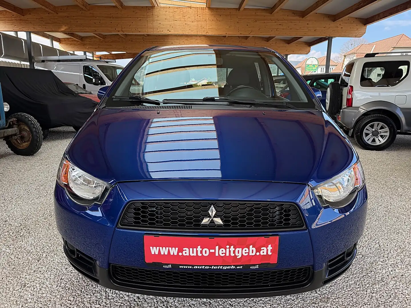 Mitsubishi Colt 5dr 1,1 MPI Top Edition Blau - 2