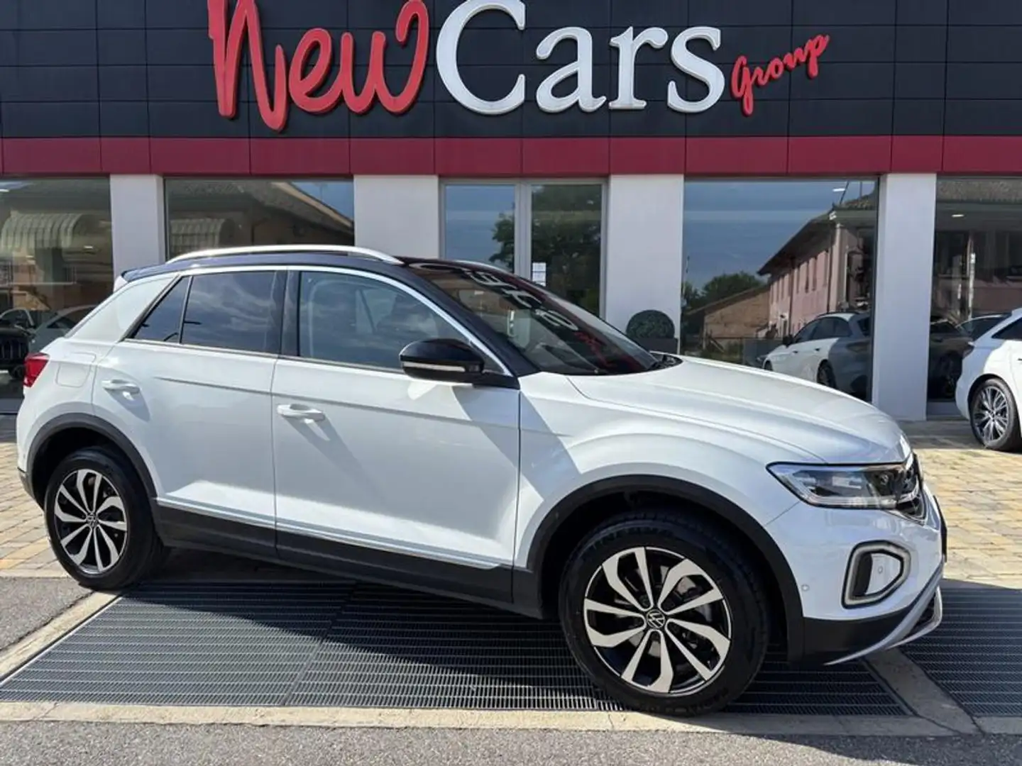 Volkswagen T-Roc 2.0 TDI SCR 150 CV DSG Style FULL LED-NAVI Bianco - 1