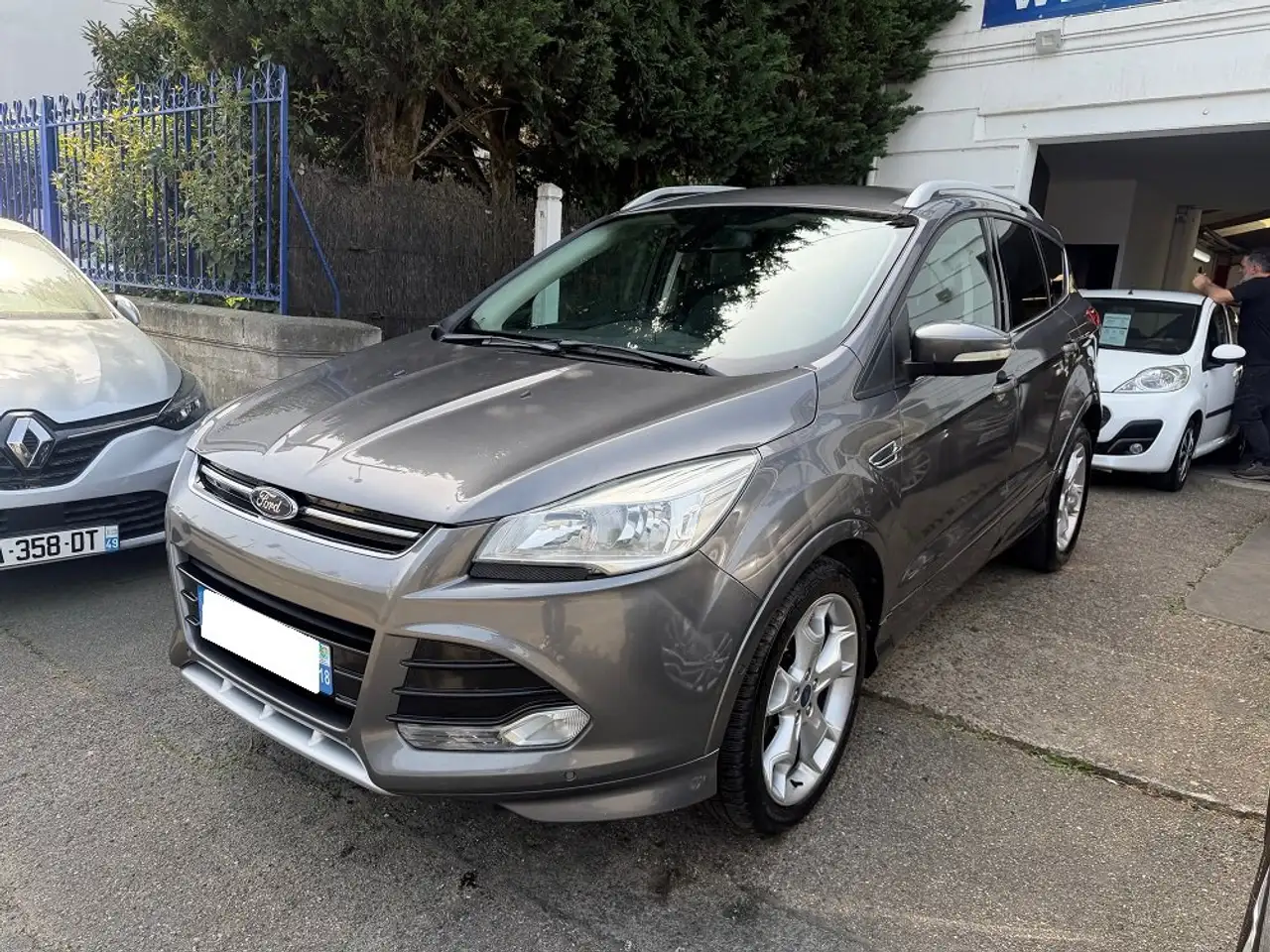 Ford Kuga 2.0 TDCi 140 FAP 4x2 Sport Platinium