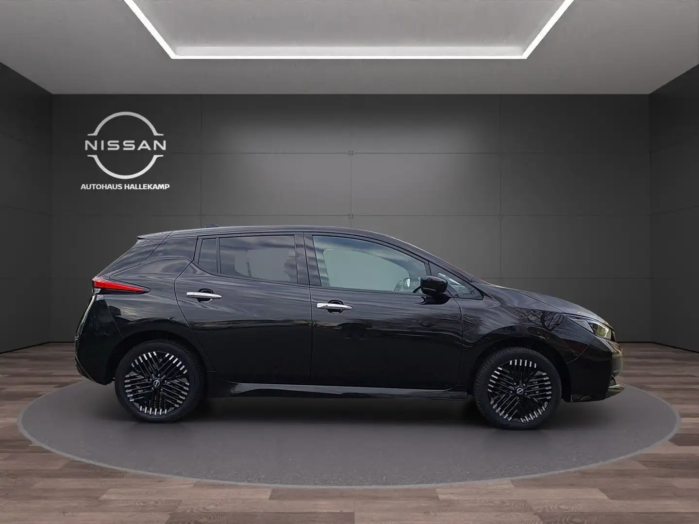 Nissan Leaf e+ N-Connecta 62 kWh Schwarz - 2