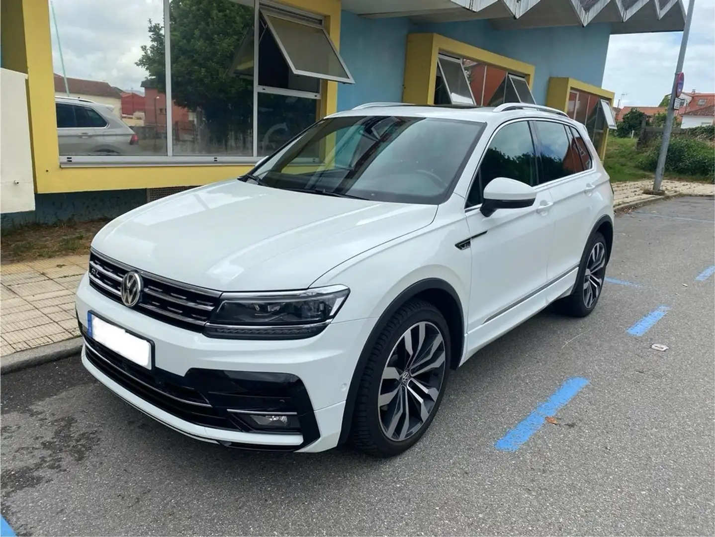 Volkswagen Tiguan Sport 2.0 TDI 176kW (240CV) 4Motion DSG Blanco - 2