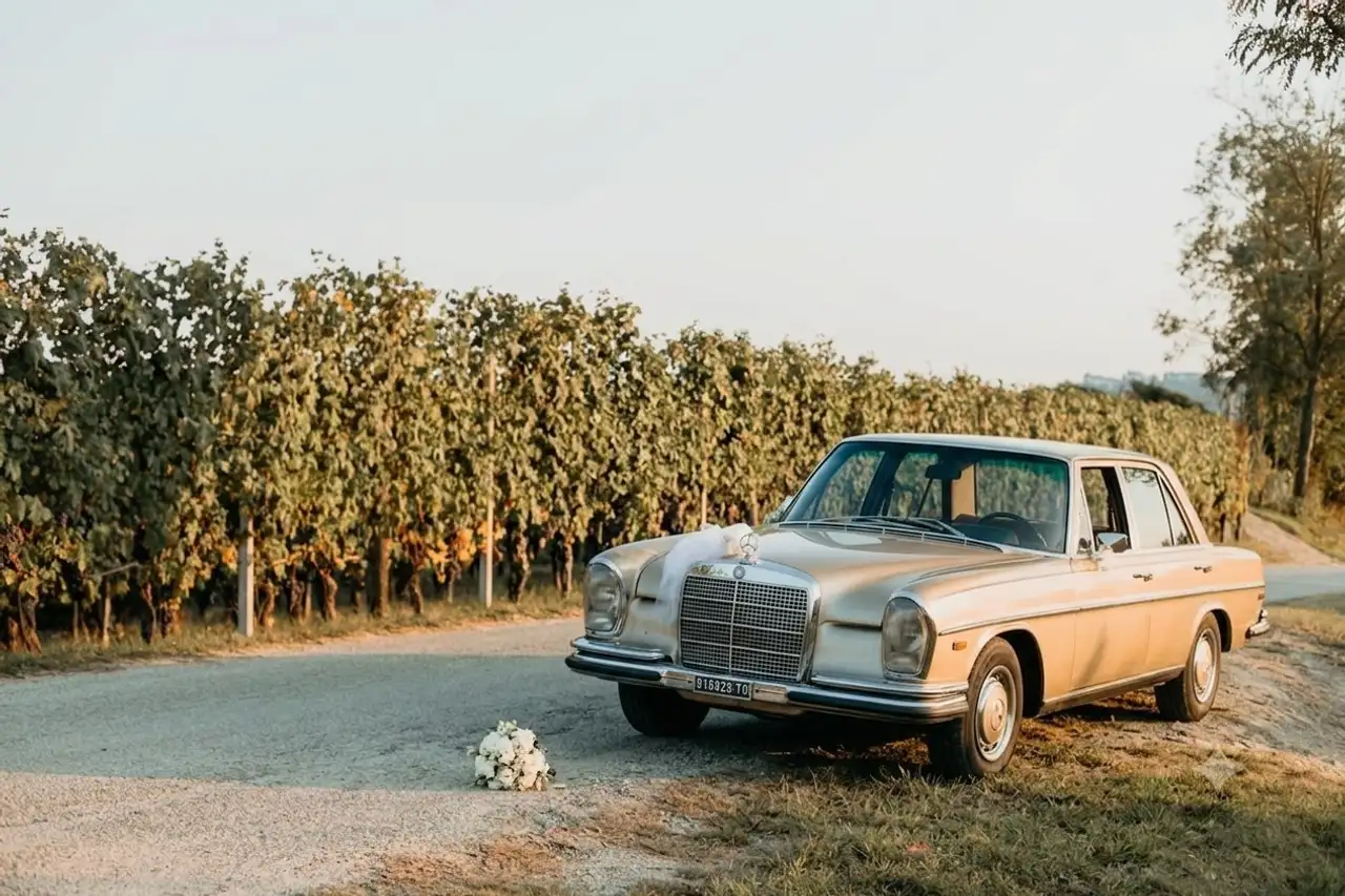 Mercedes-Benz 280 SE, foto 1