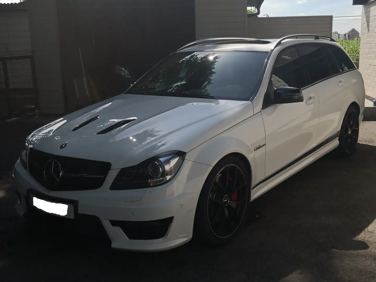 Mercedes-Benz C 63 AMG C 63 AMG T AMG SPEEDSHIFT MCT Edition 507. lichte Wit - 2