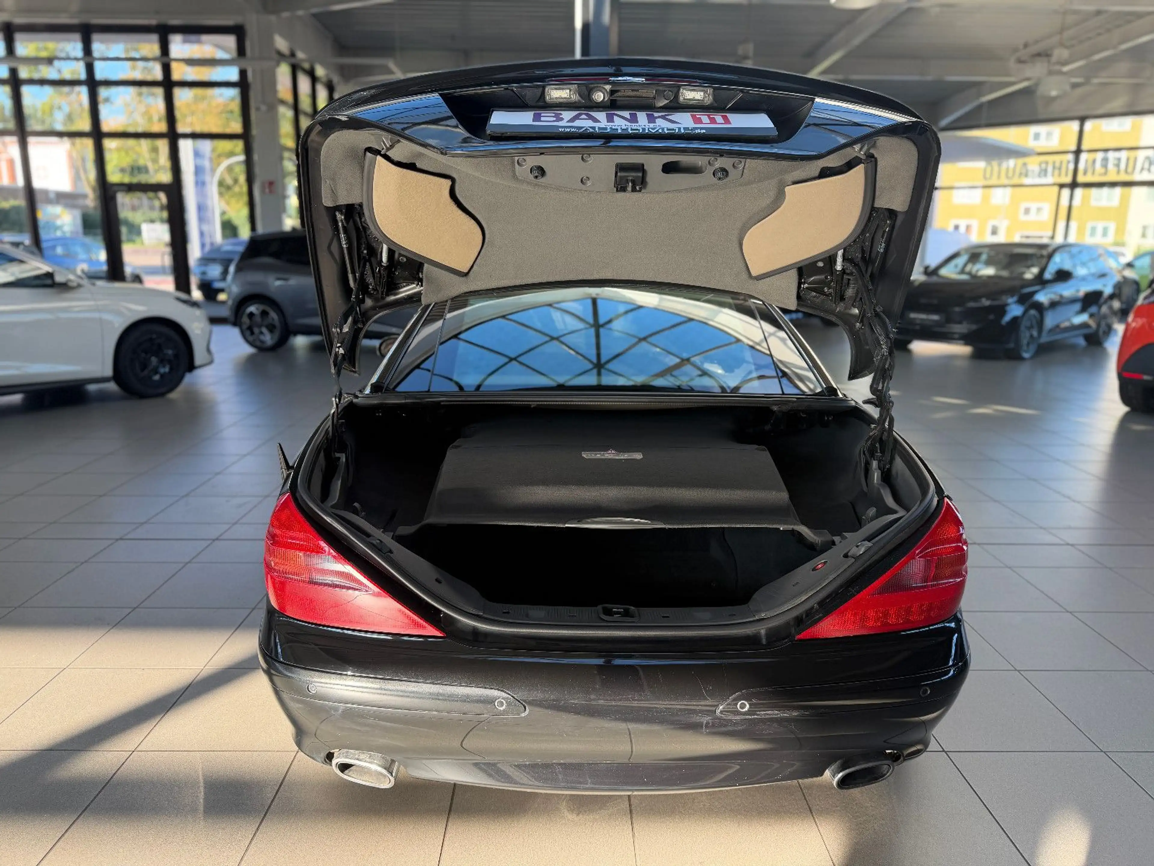 Mercedes-Benz SL 350 * Automatik * Xenon * Navi * Leder * SHZ — photo 11