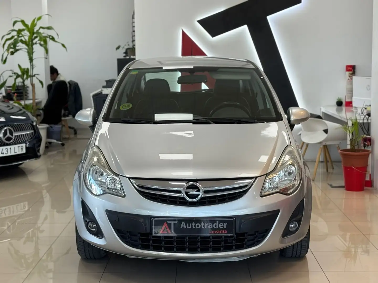Opel Corsa 1.3 ecoFlex C Mon Plateado - 2