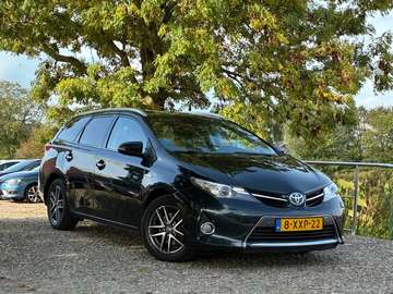 Touring Sports 1.8 Hybrid Lease | Pano + Cruise +