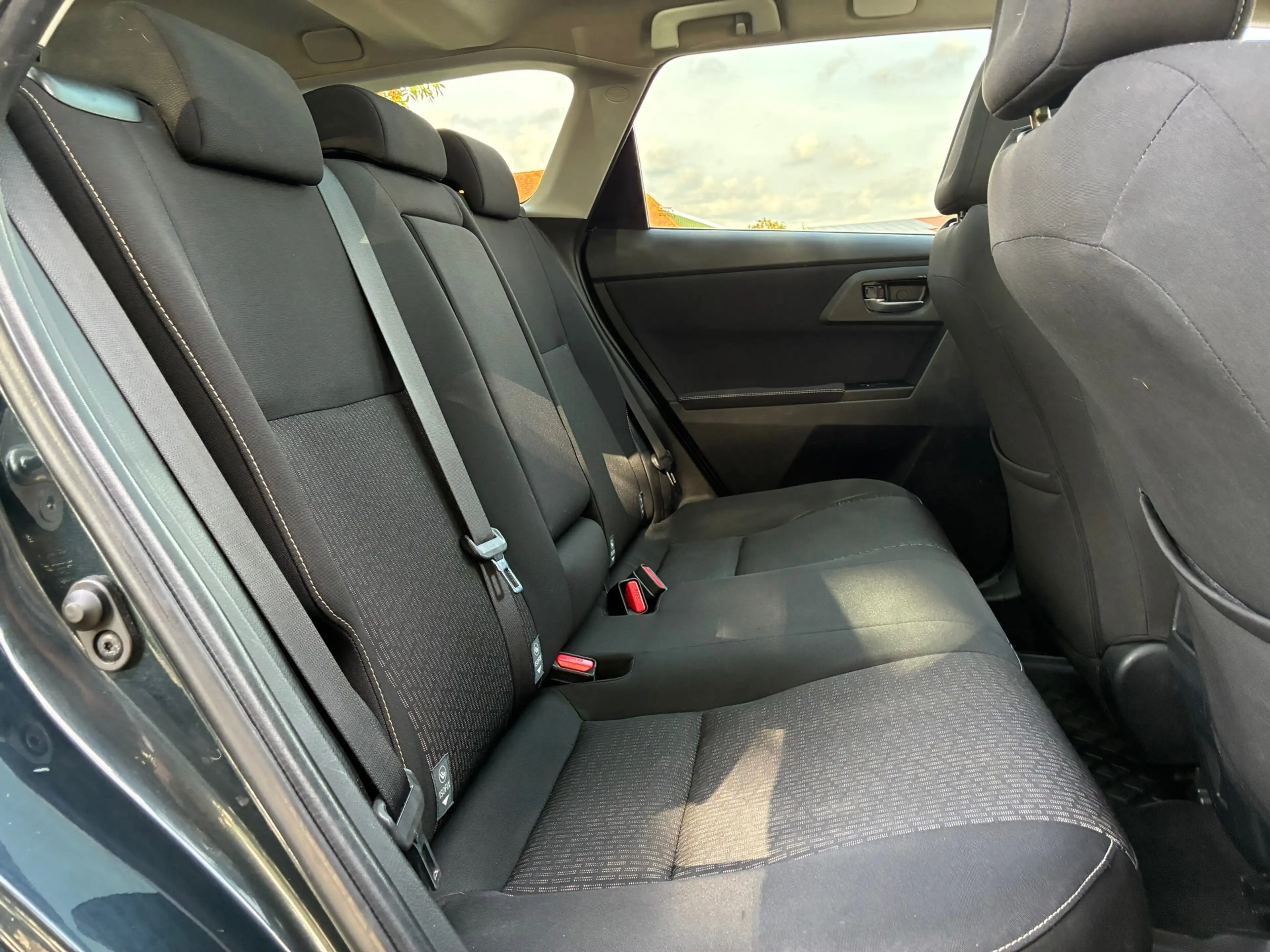Toyota Auris Touring Sports 1.8 Hybrid Lease | Pano + Cruise + — photo 8
