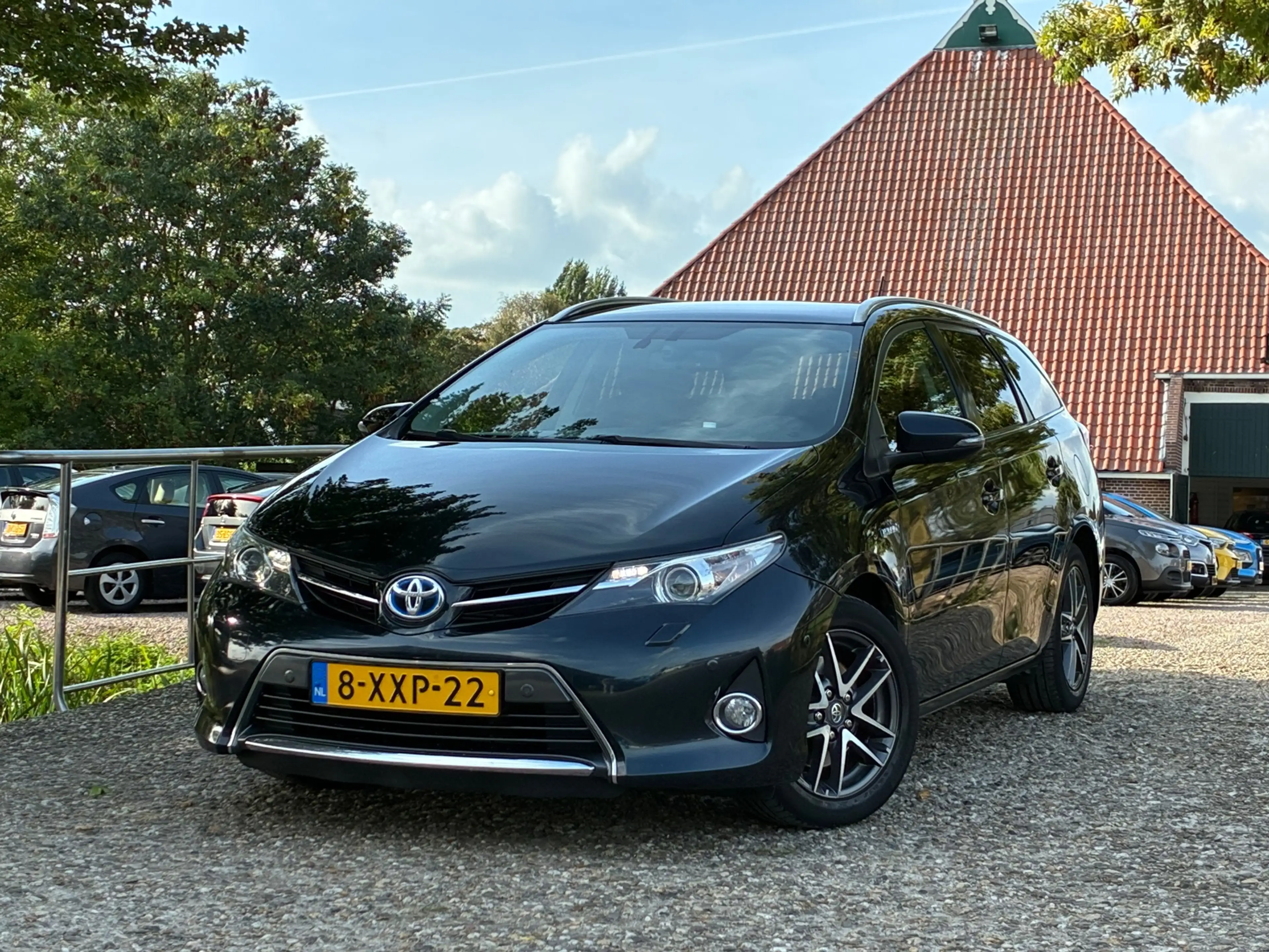 Toyota Auris Touring Sports 1.8 Hybrid Lease | Pano + Cruise + — photo 4