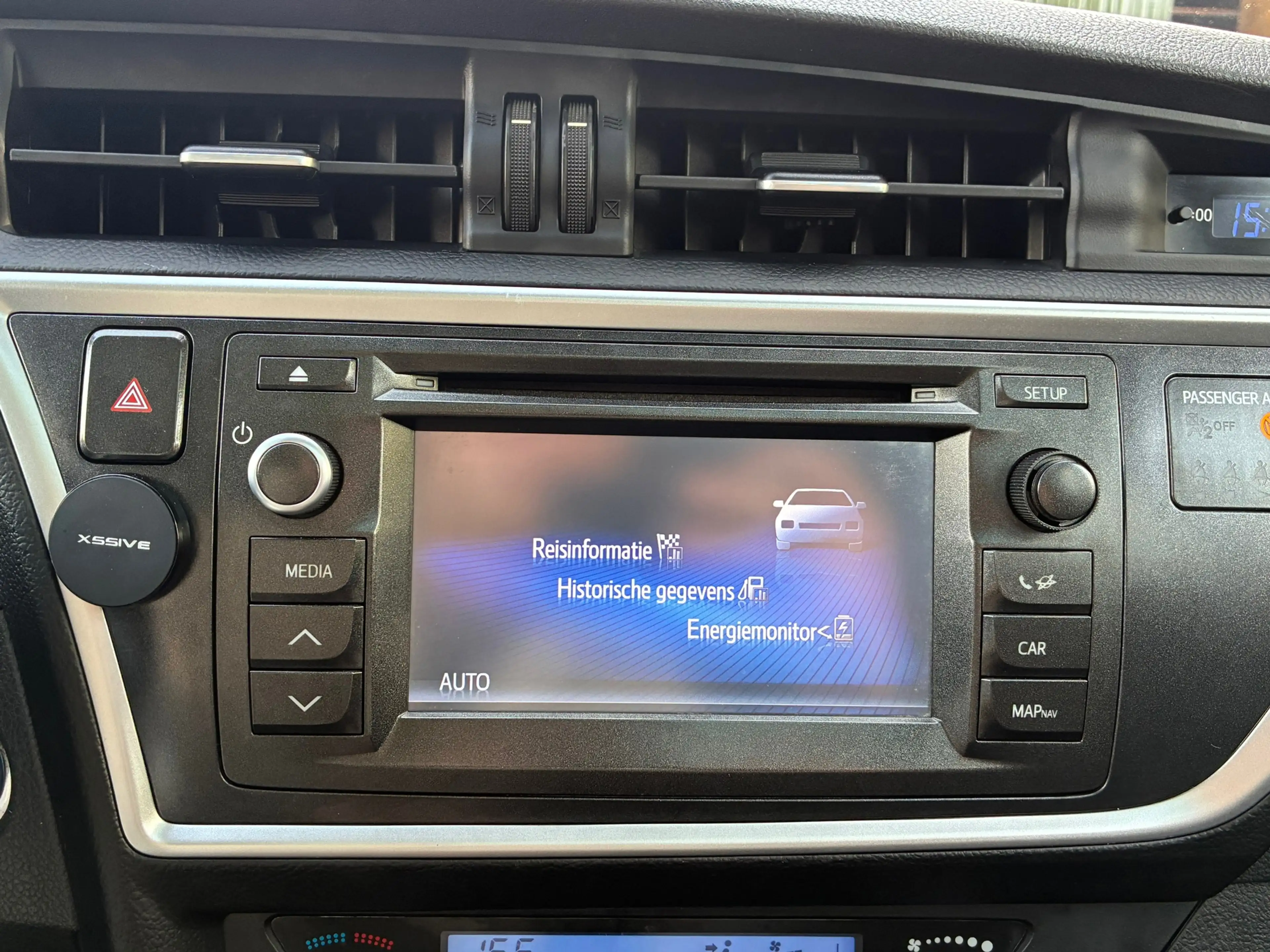 Toyota Auris Touring Sports 1.8 Hybrid Lease | Pano + Cruise + — photo 22