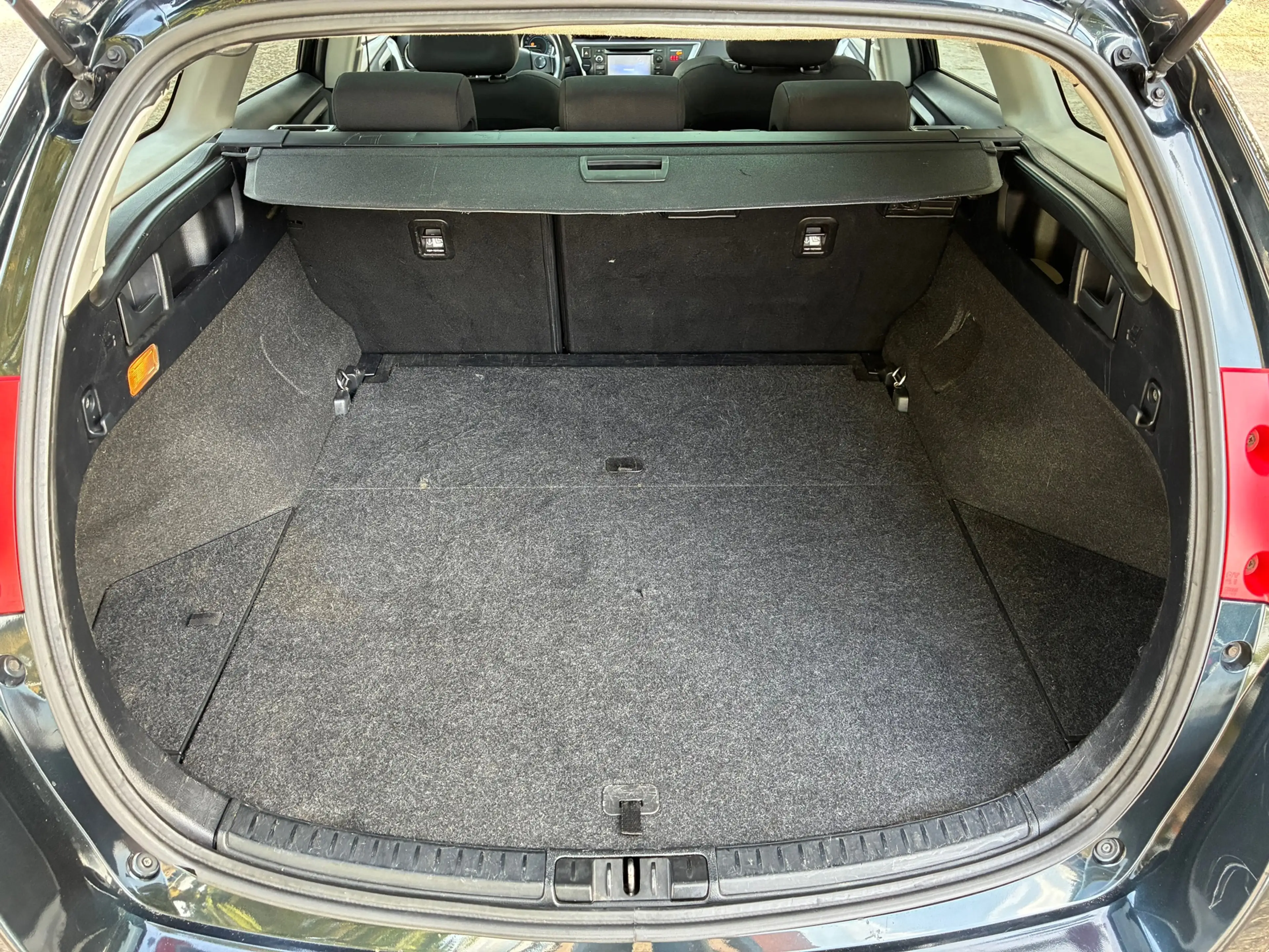 Toyota Auris Touring Sports 1.8 Hybrid Lease | Pano + Cruise + — photo 9