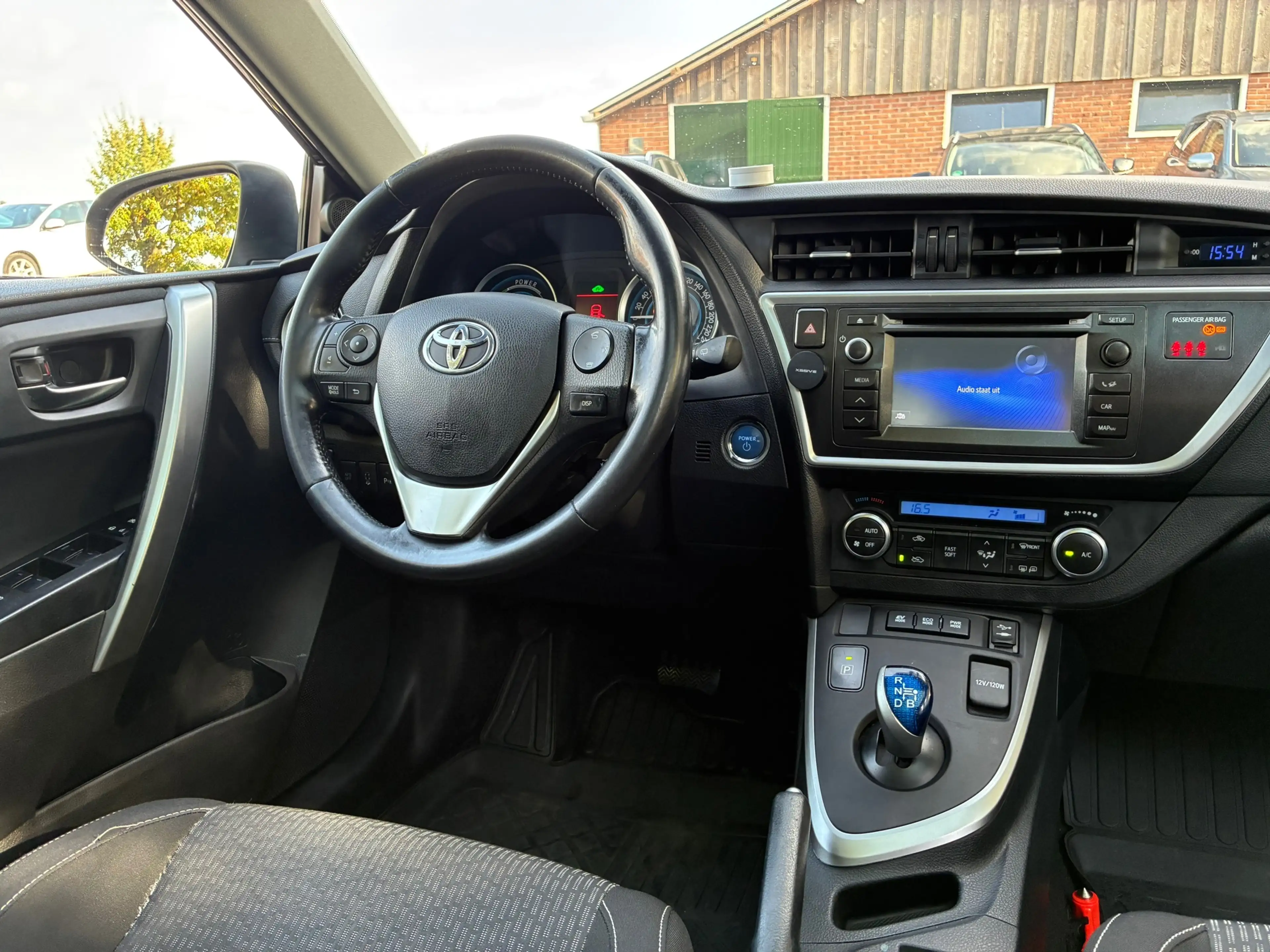 Toyota Auris Touring Sports 1.8 Hybrid Lease | Pano + Cruise + — photo 3