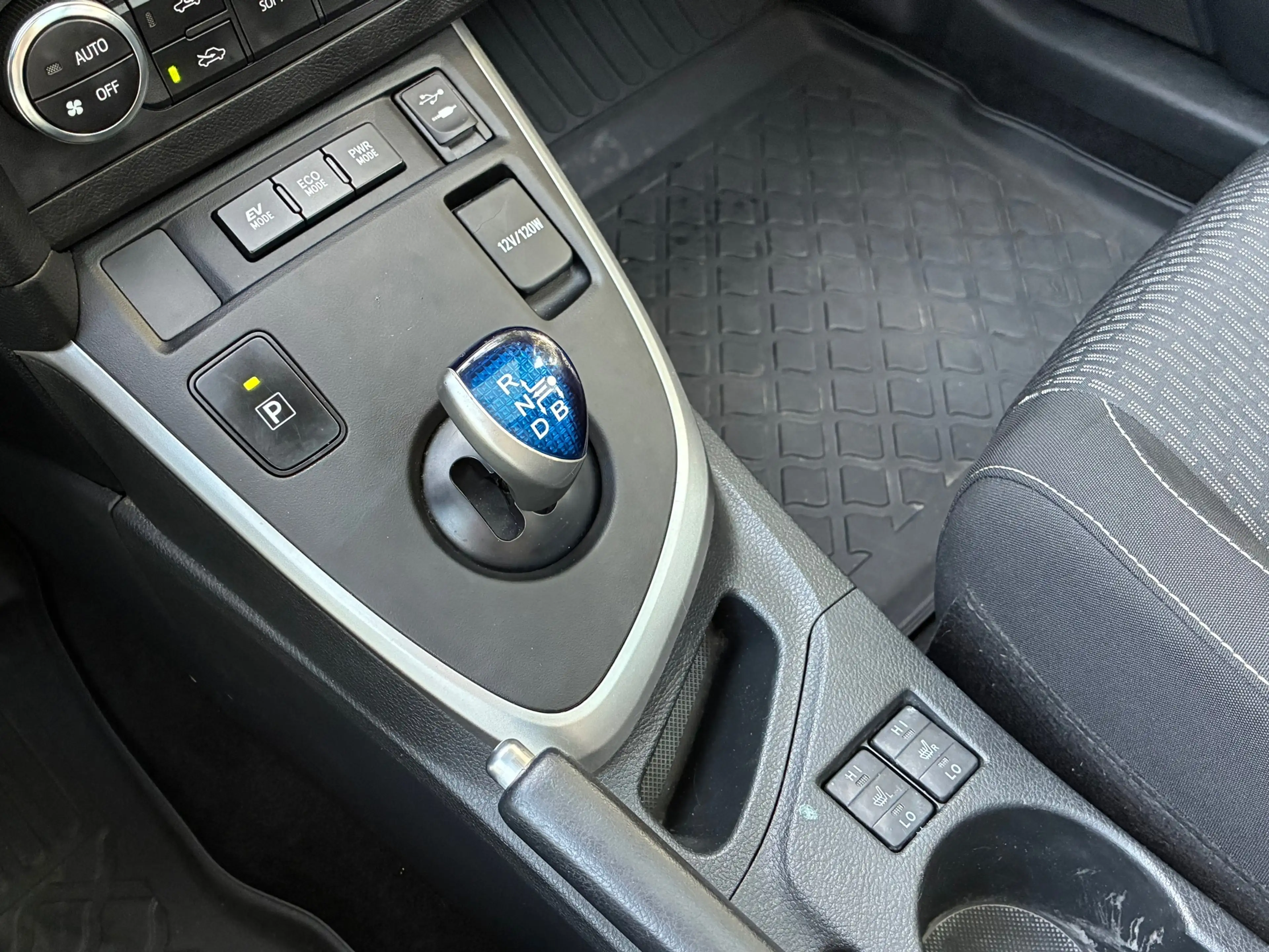 Toyota Auris Touring Sports 1.8 Hybrid Lease | Pano + Cruise + — photo 19