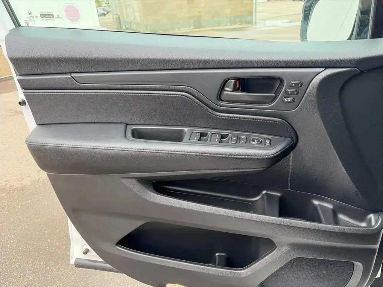 Honda Odyssey снимка Honda Odyssey