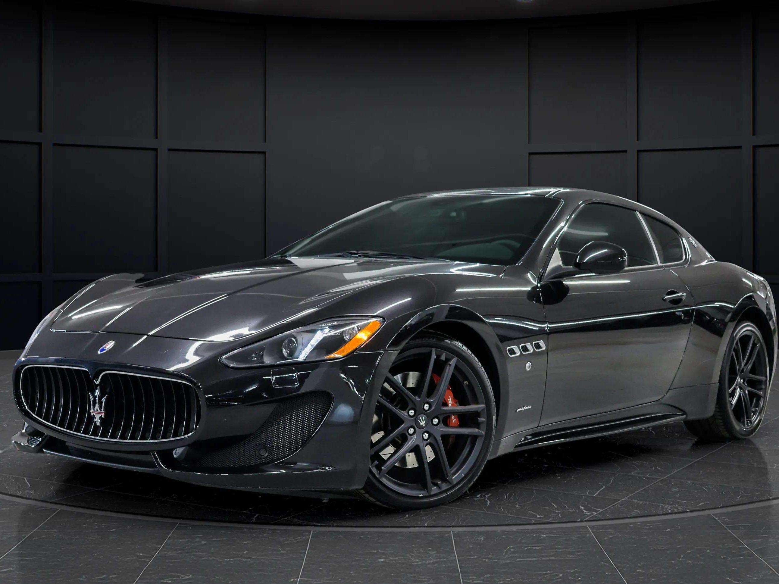 2017 Maserati GranTurismo S 4.7 - Pristine Low Kilometers