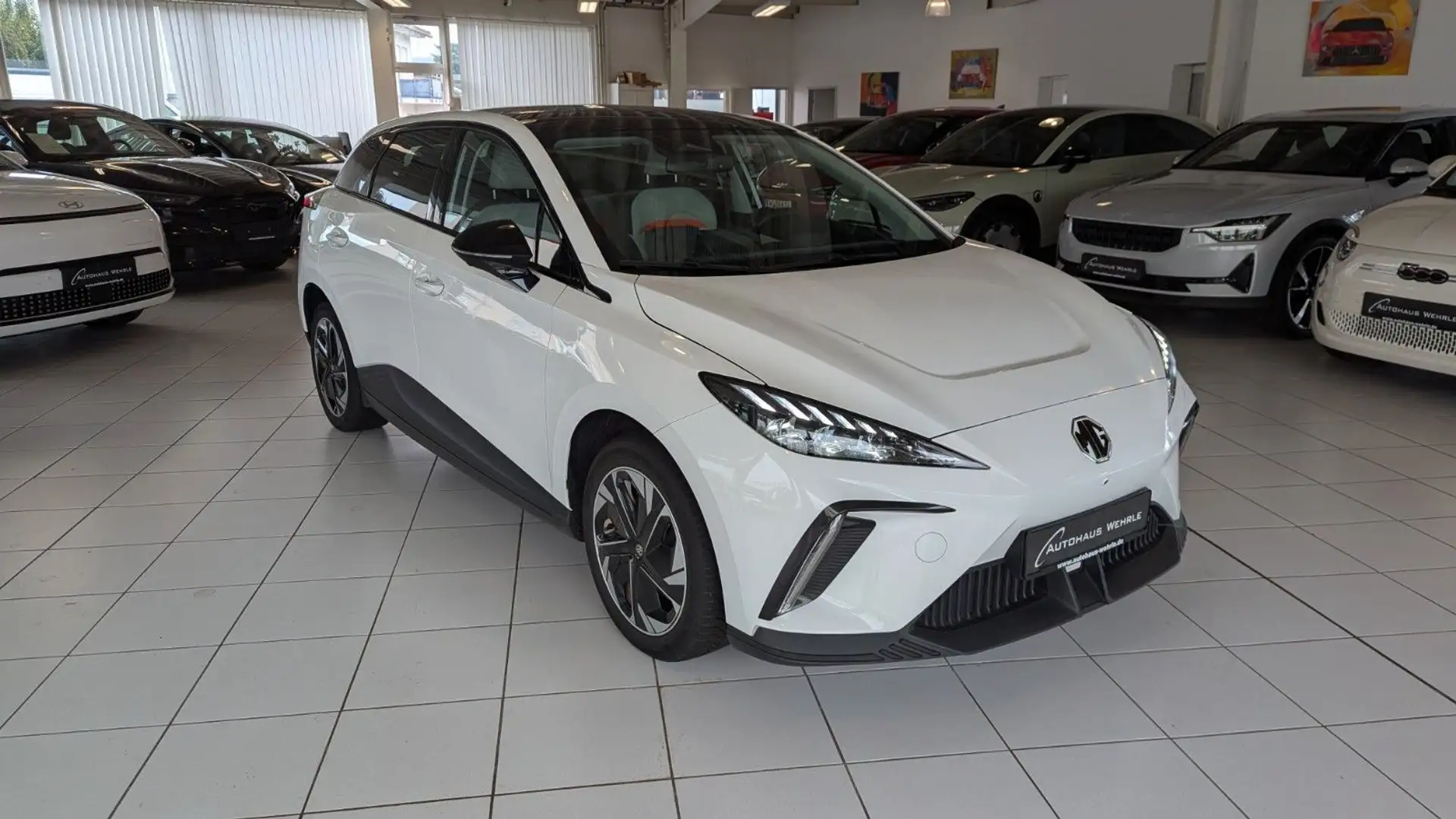 MG MG4 Luxury 64kWh *ACC*360°-Kamera*PDC*LHZ*SHZ* Blanc - 2