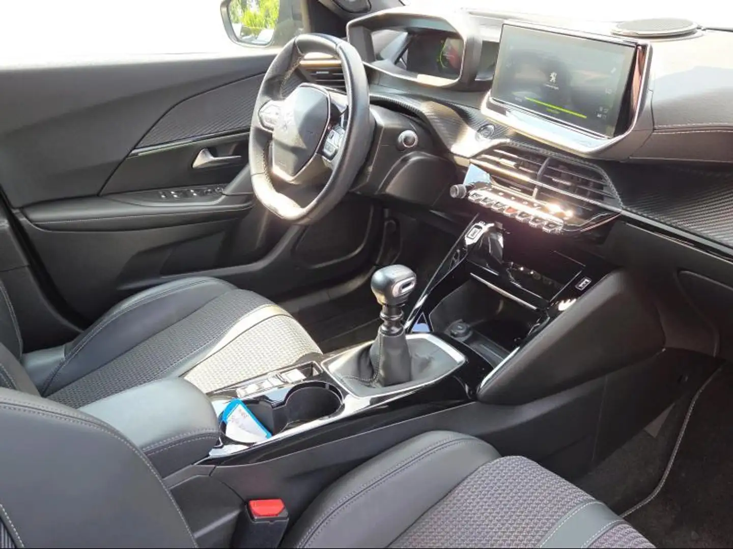 Peugeot 2008 GT-Line 1.5 BHdi 100pk Focal HIFI/PDC360/GPS/Camer Noir - 2