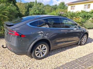 Model X P100D Allradantrieb