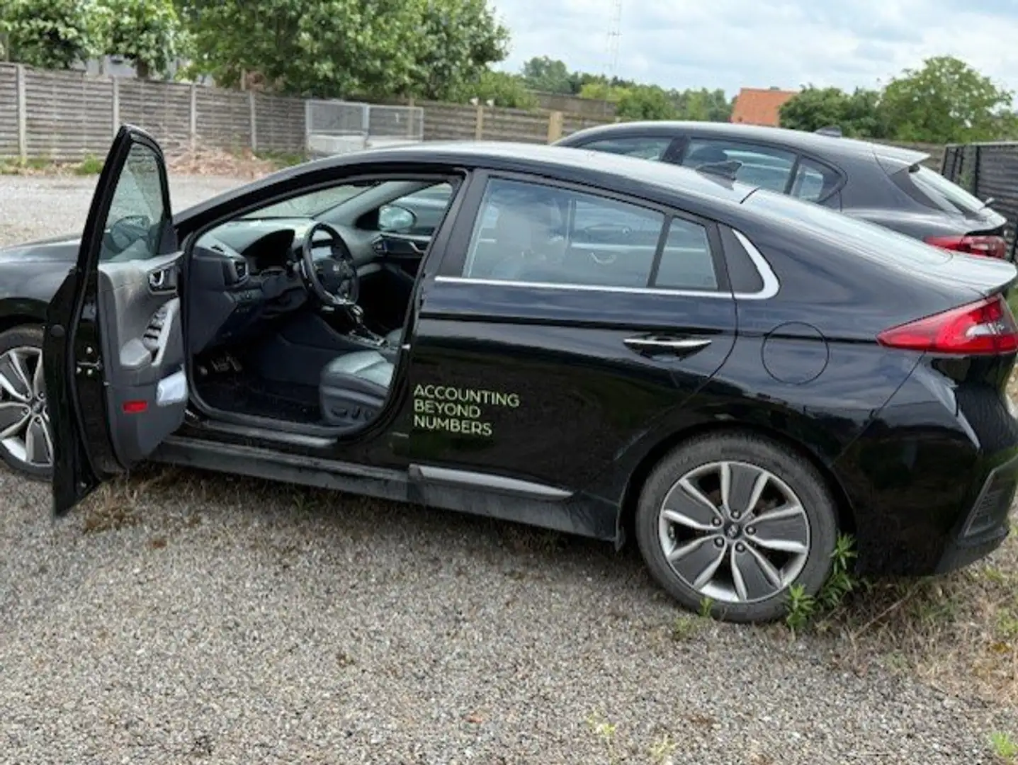 Hyundai IONIQ IONIQ Plug-in-Hybrid 1.6 GDI Trend Noir - 2