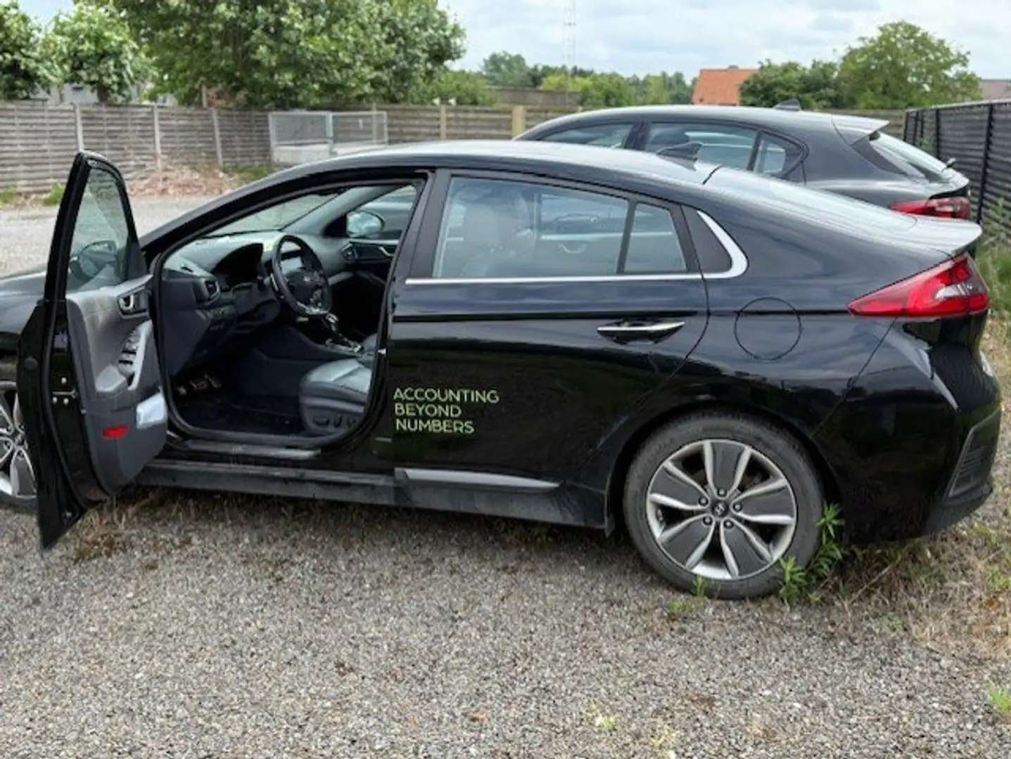 Hyundai IONIQ IONIQ Plug-in-Hybrid 1.6 GDI Trend Noir - 1