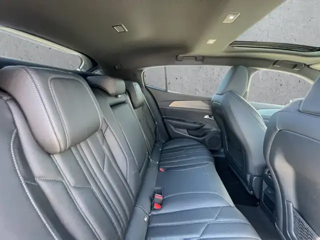 Peugeot 408 view 14