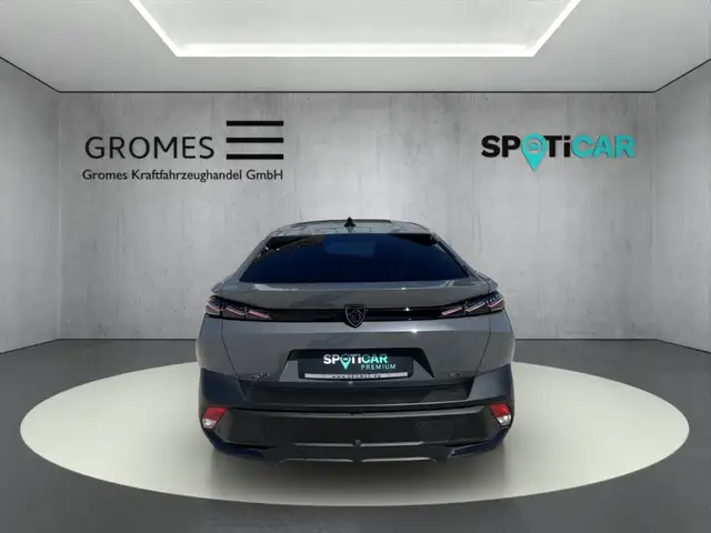 Peugeot 408 view 4