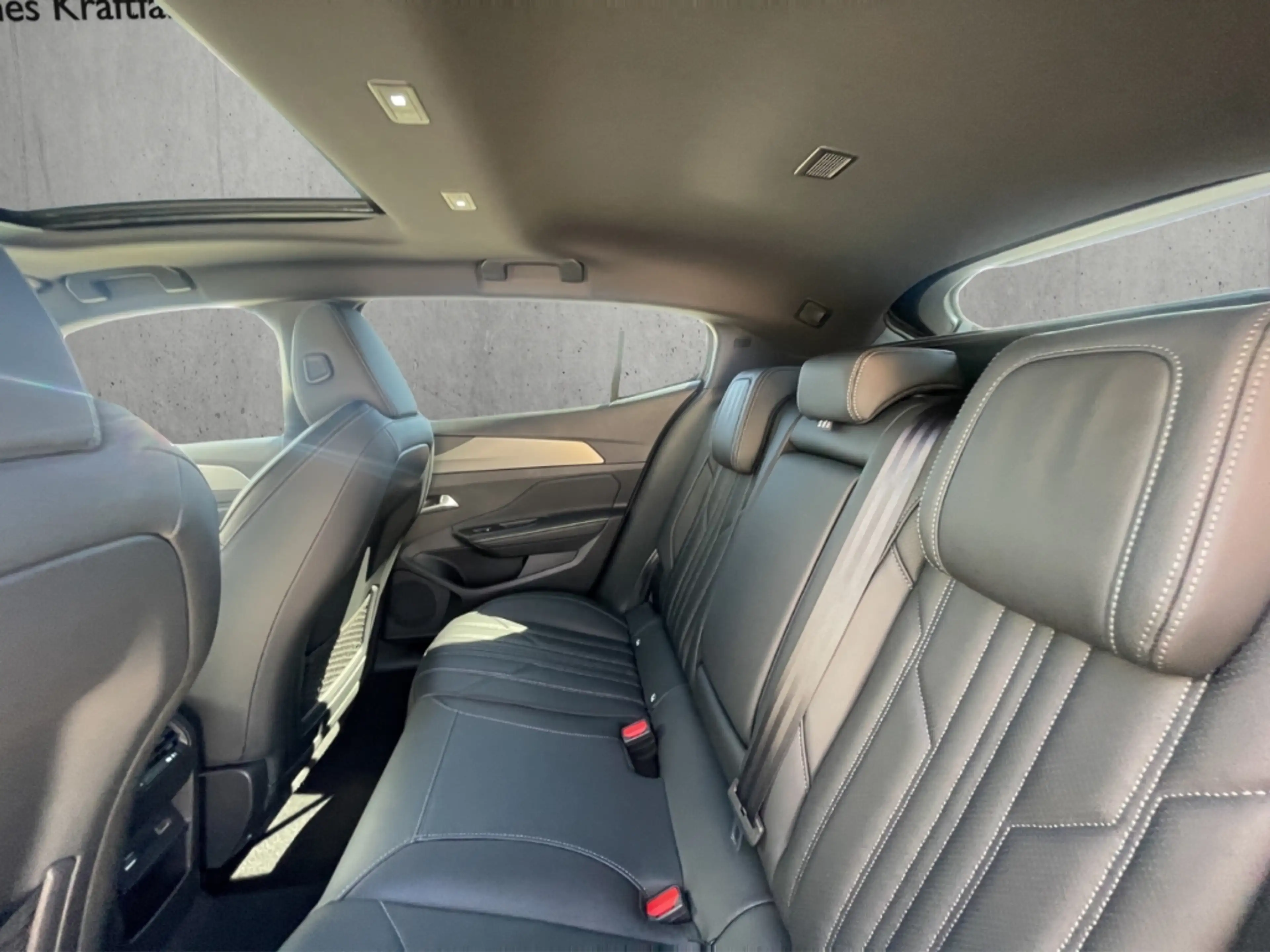 Peugeot 408 GT PT 130 EAT8 PANO Navi Leder ACC Memory Sitze So — photo 8