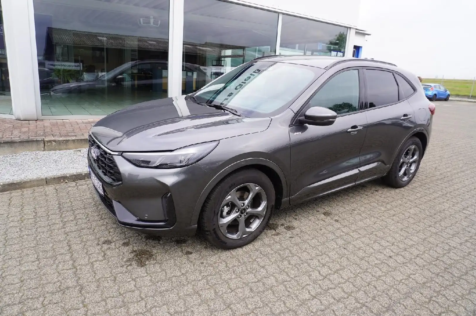 Ford Kuga Hybrid ST-Line Grau - 2