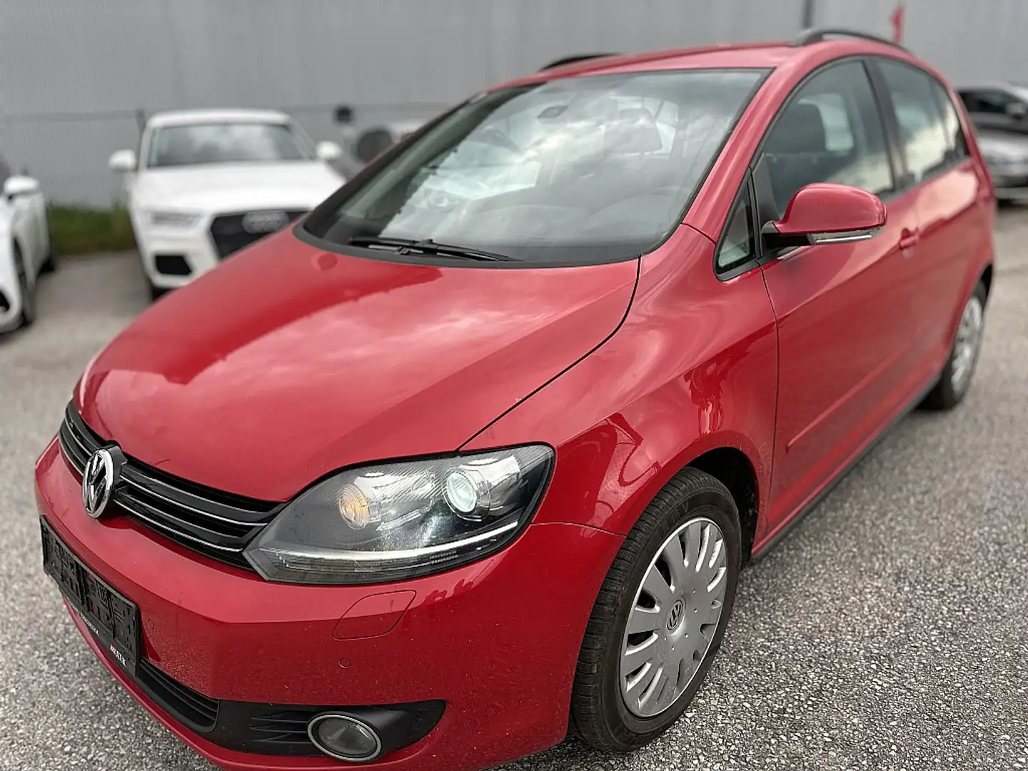 Volkswagen Golf Plus BMT 1,2 TSI Rot - 1