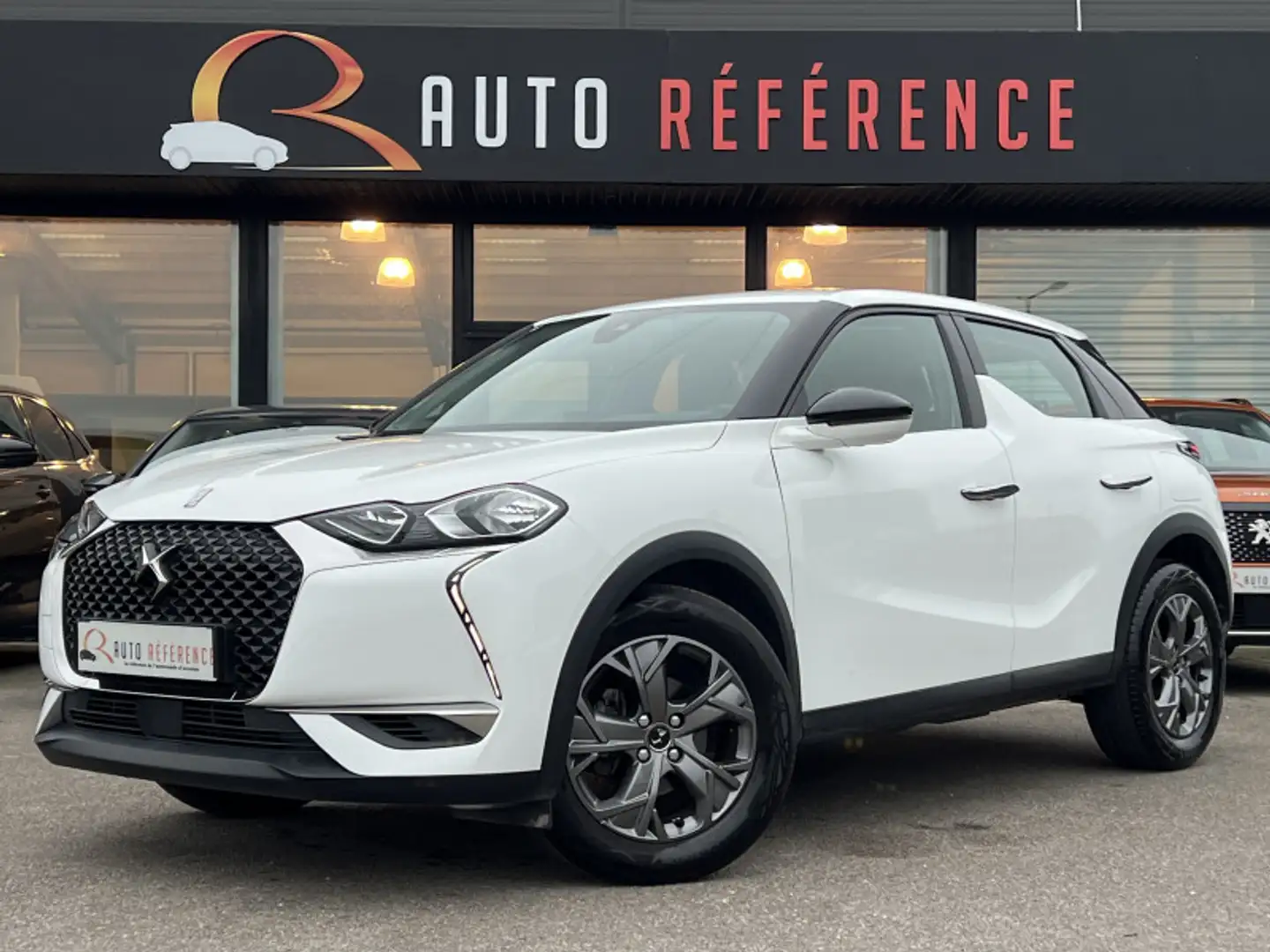 DS Automobiles DS 3 Crossback 1.2 100 CH 1ERE MAIN / CARPLAY / GPS Weiß - 1