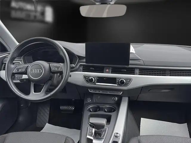 Audi A4 view 15