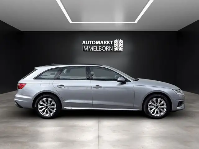 Audi A4 view 7