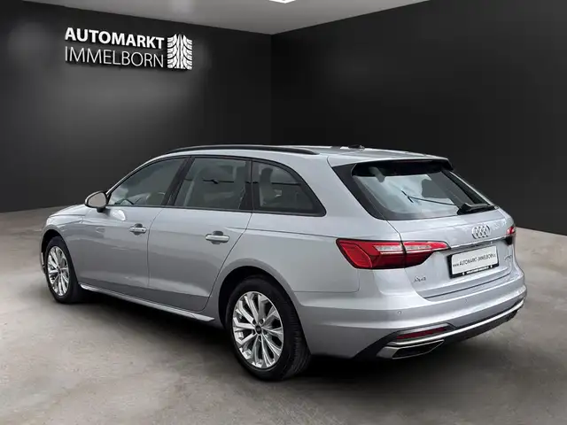 Audi A4 view 5
