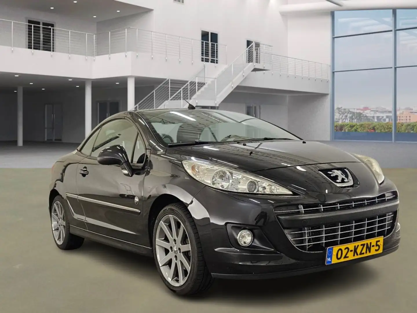 Peugeot 207 CC 1.6 THP Roland Garros/ XENON/ LEDER Schwarz - 2
