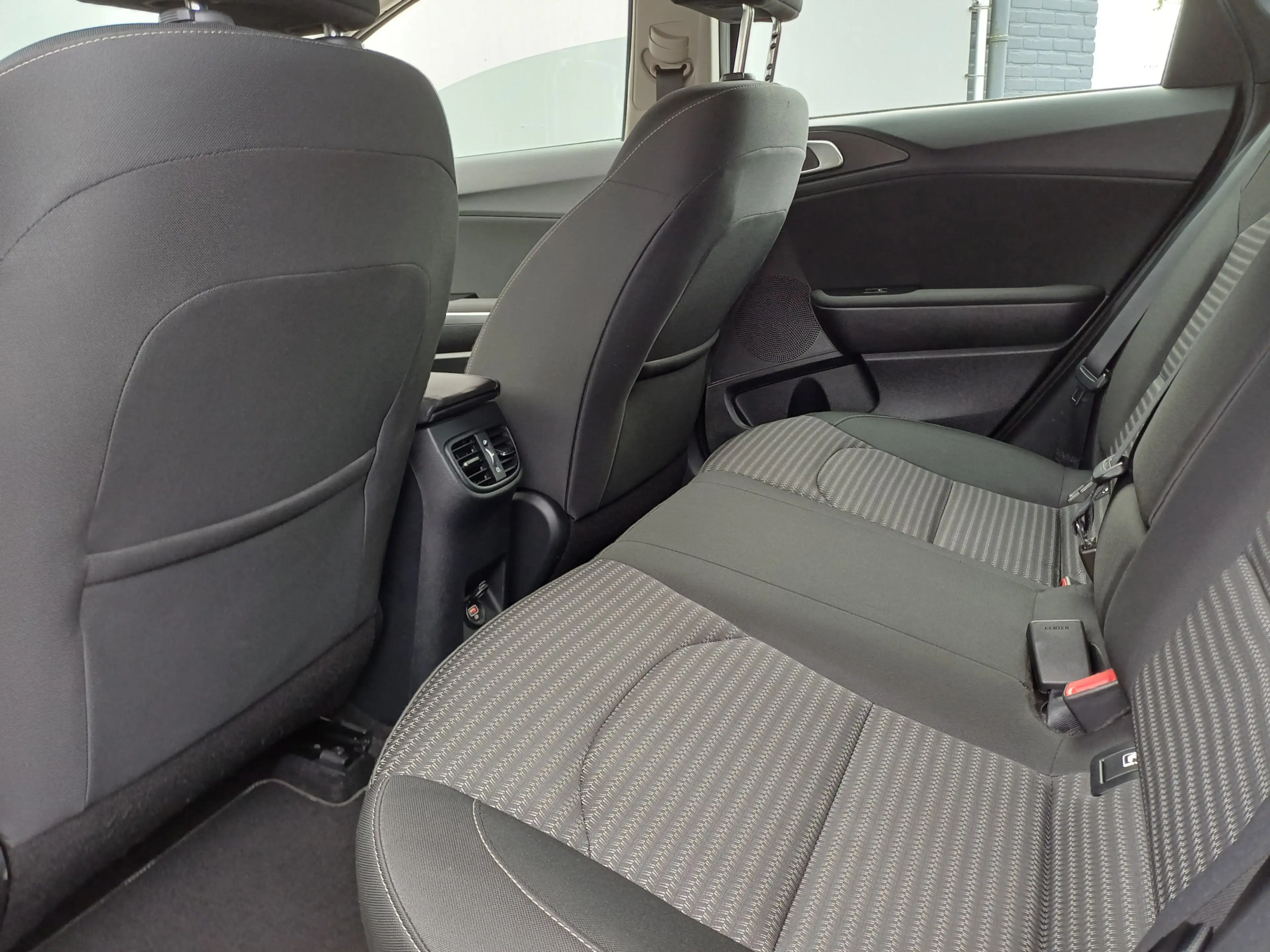 Kia Ceed / cee'd 1.0 T-GDi DynamicLine | CAMERA | NAVI | APPLE CARP — photo 11