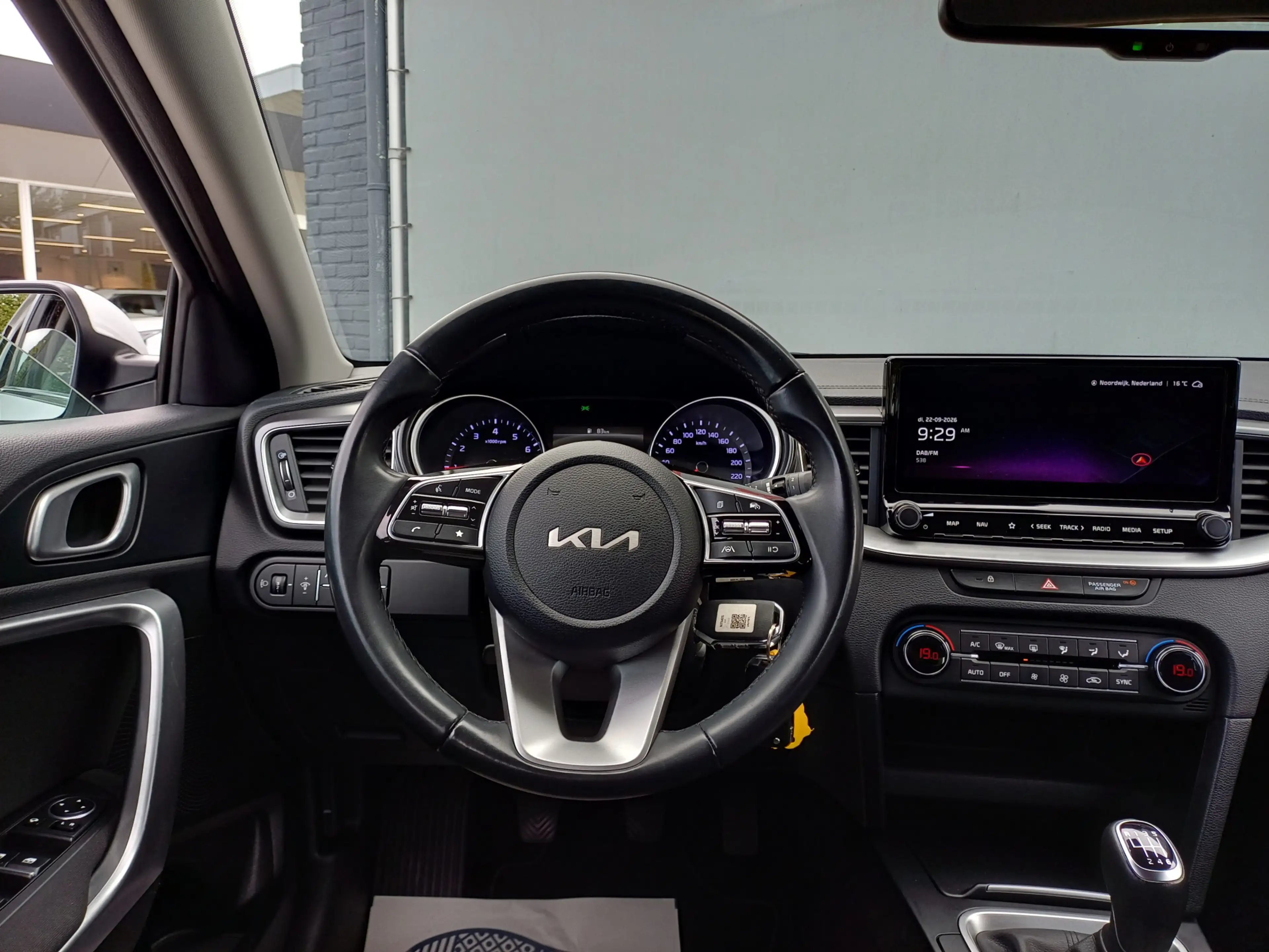 Kia Ceed / cee'd 1.0 T-GDi DynamicLine | CAMERA | NAVI | APPLE CARP — photo 14
