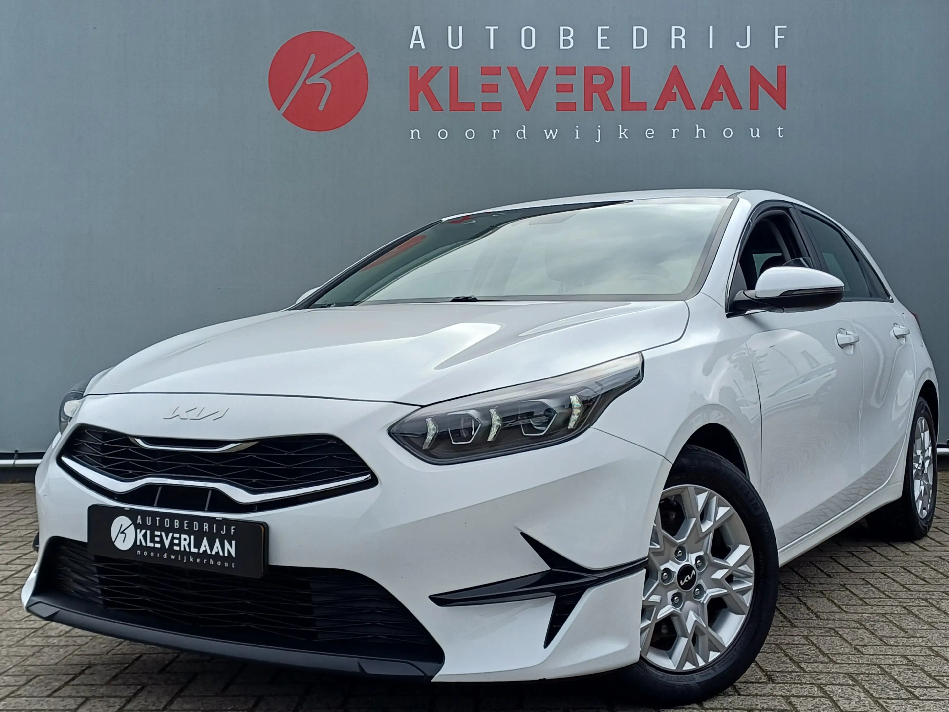 Kia Ceed / cee'd 1.0 T-GDi DynamicLine | CAMERA | NAVI | APPLE CARP — photo 4