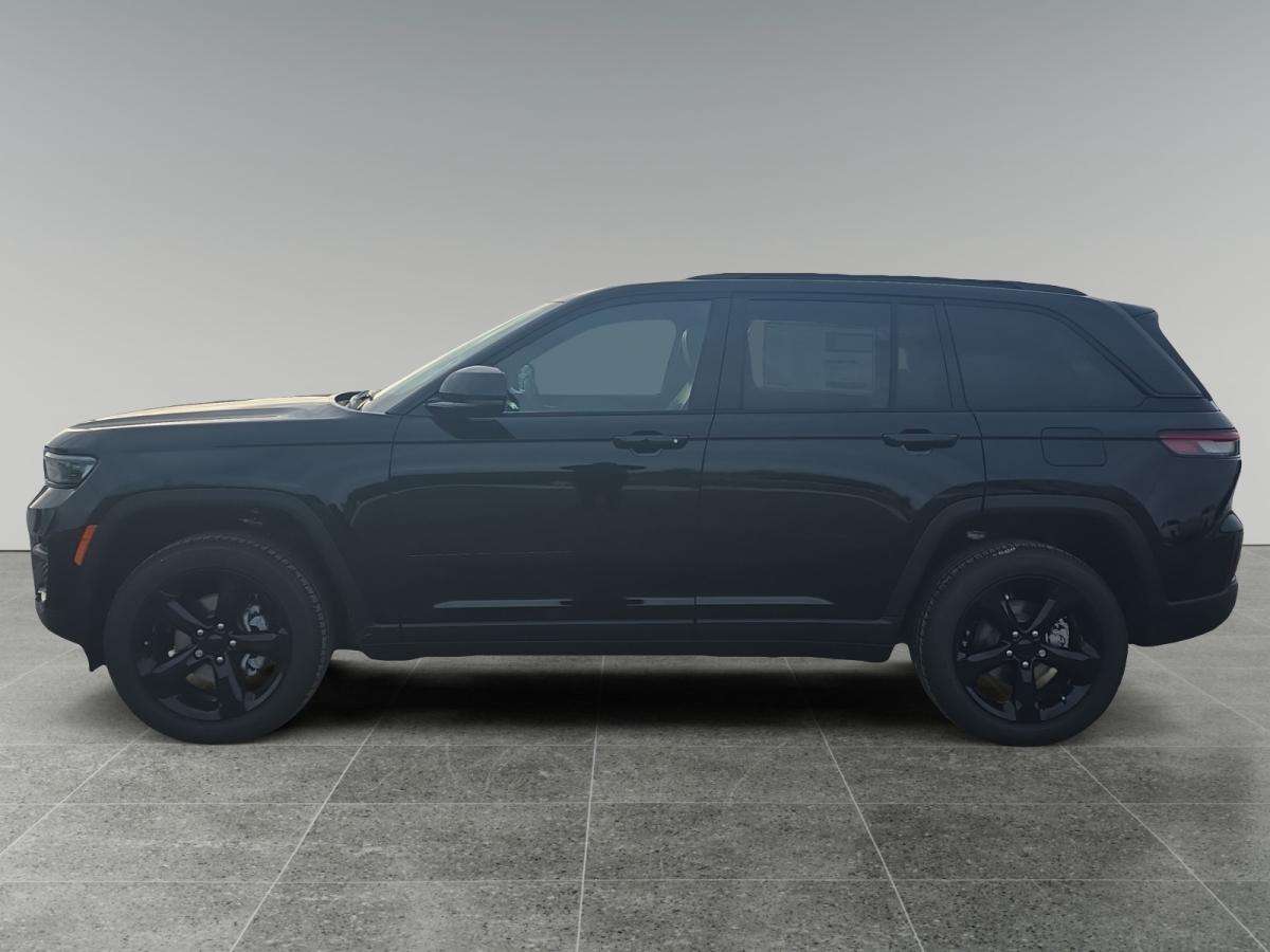 2025 Jeep Grand Cherokee Altitude 4x4 — снимка 1