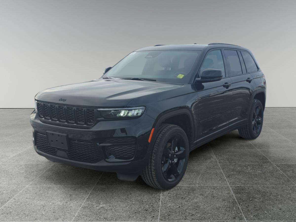 2025 Jeep Grand Cherokee Altitude 4x4 — снимка 1