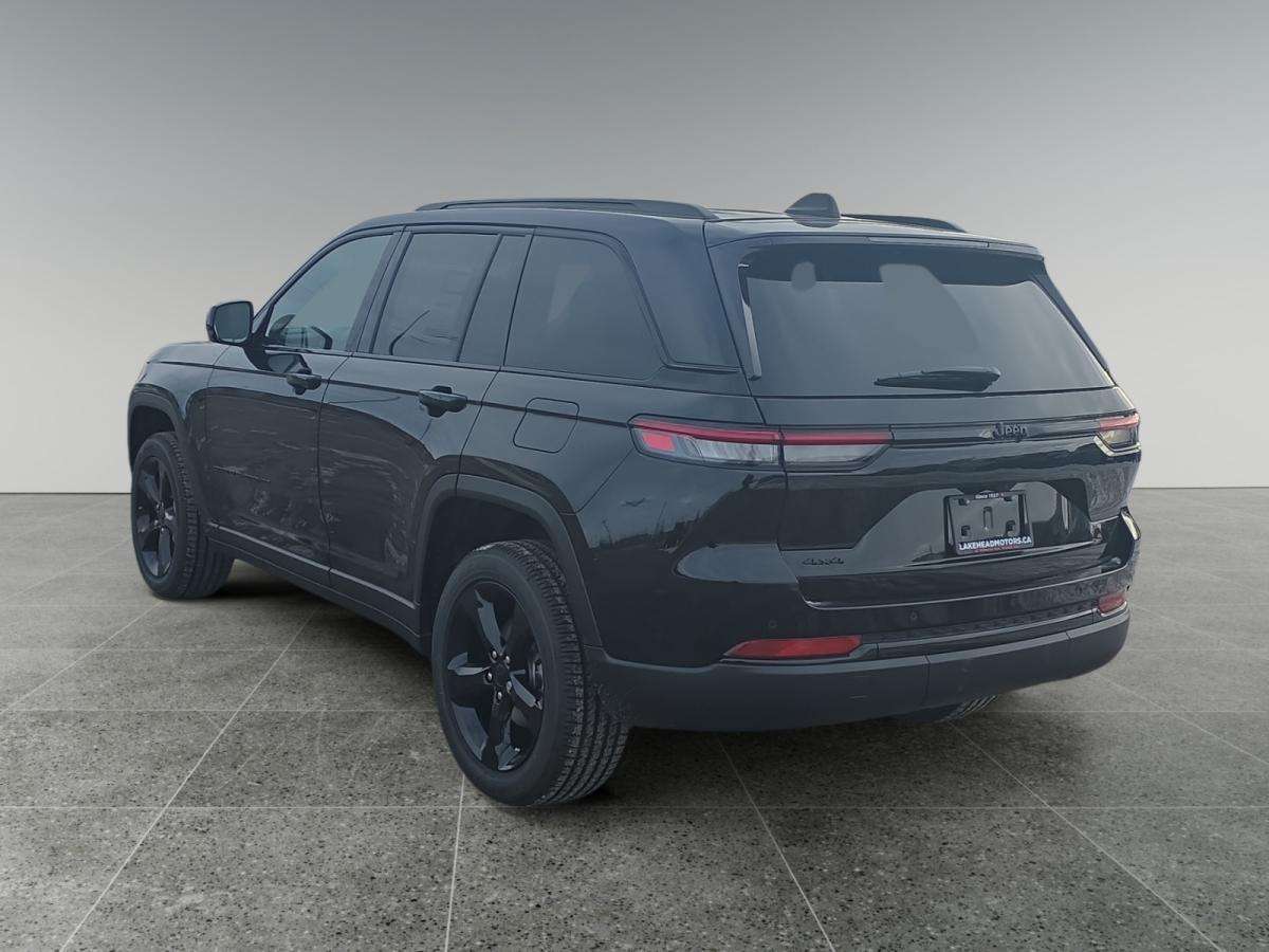 2025 Jeep Grand Cherokee Altitude 4x4 — снимка 1