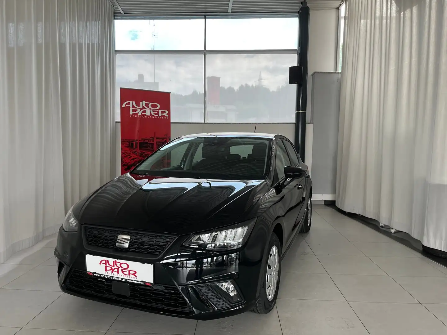 SEAT Ibiza Reference 1.0 TSI Schwarz - 1