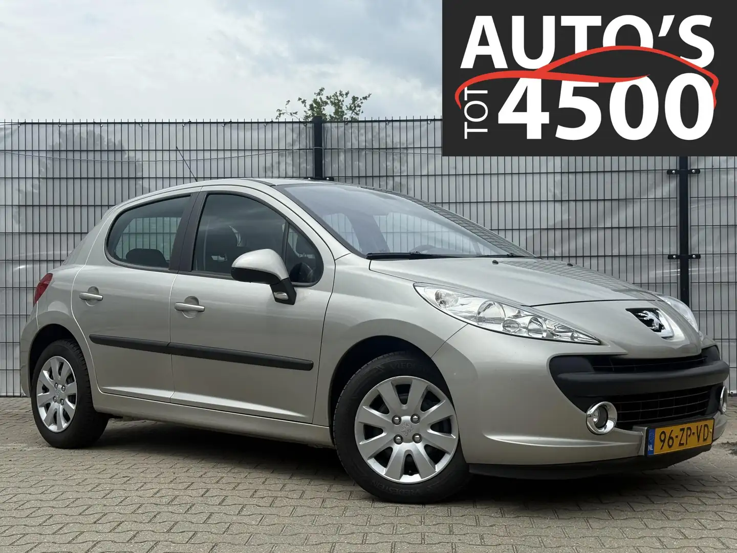 Peugeot 207 1.6 VTi XS Automaat! NAP! Grijs - 1