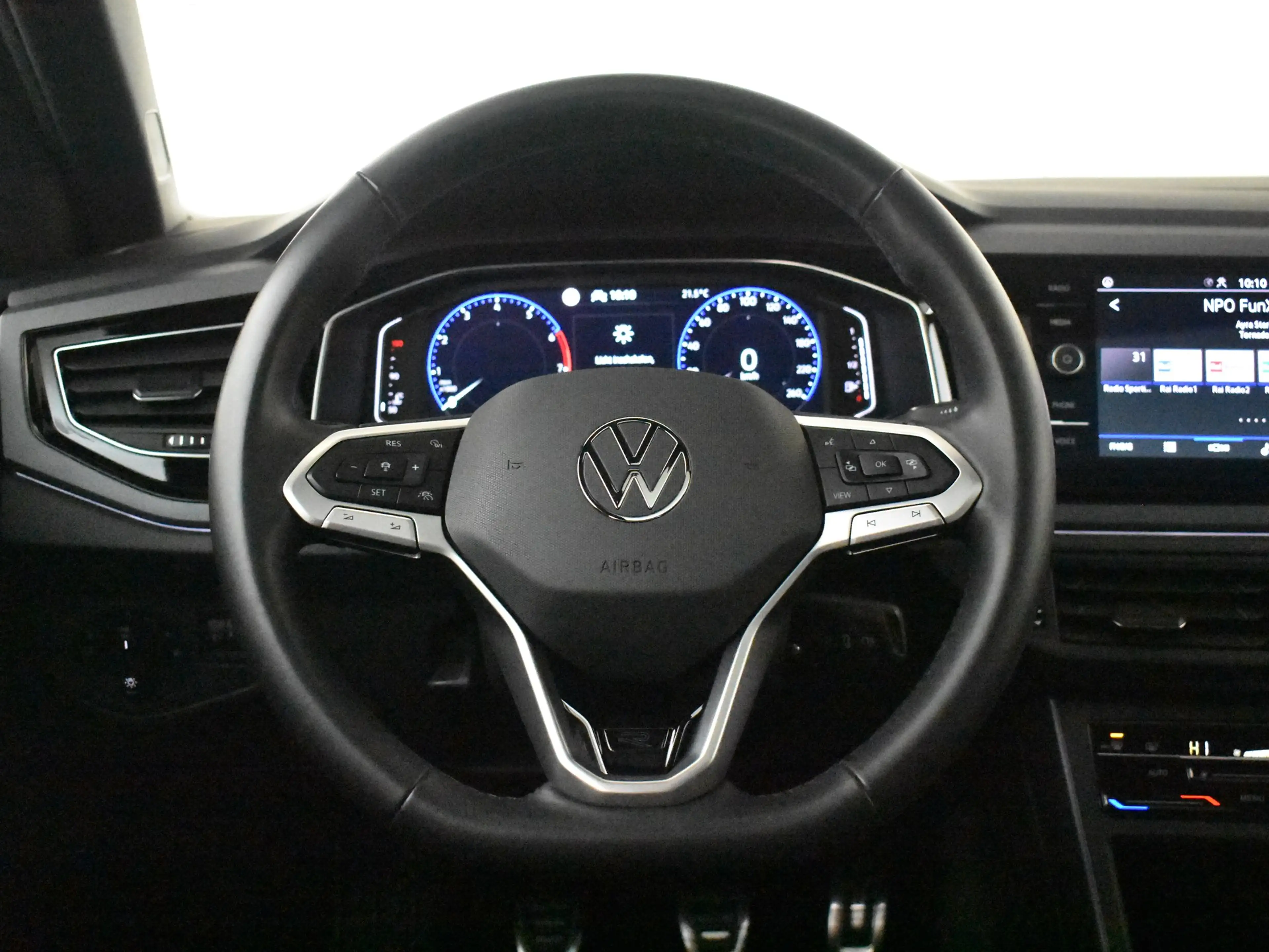 Volkswagen Taigo 1.0 TSI R-Line 115PK | Elektr. Glazen Pano-dak | P — photo 13