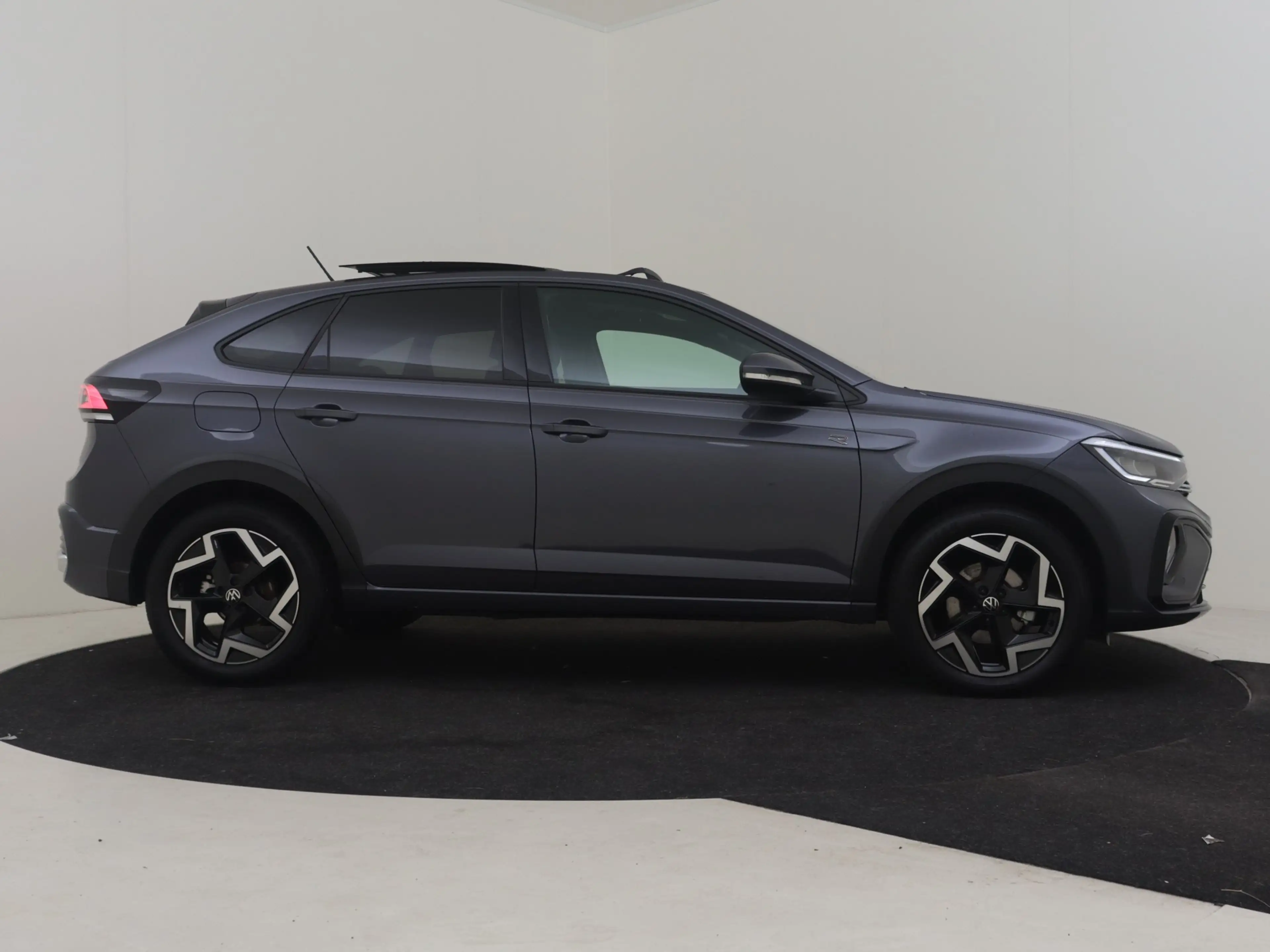 Volkswagen Taigo 1.0 TSI R-Line 115PK | Elektr. Glazen Pano-dak | P — photo 10